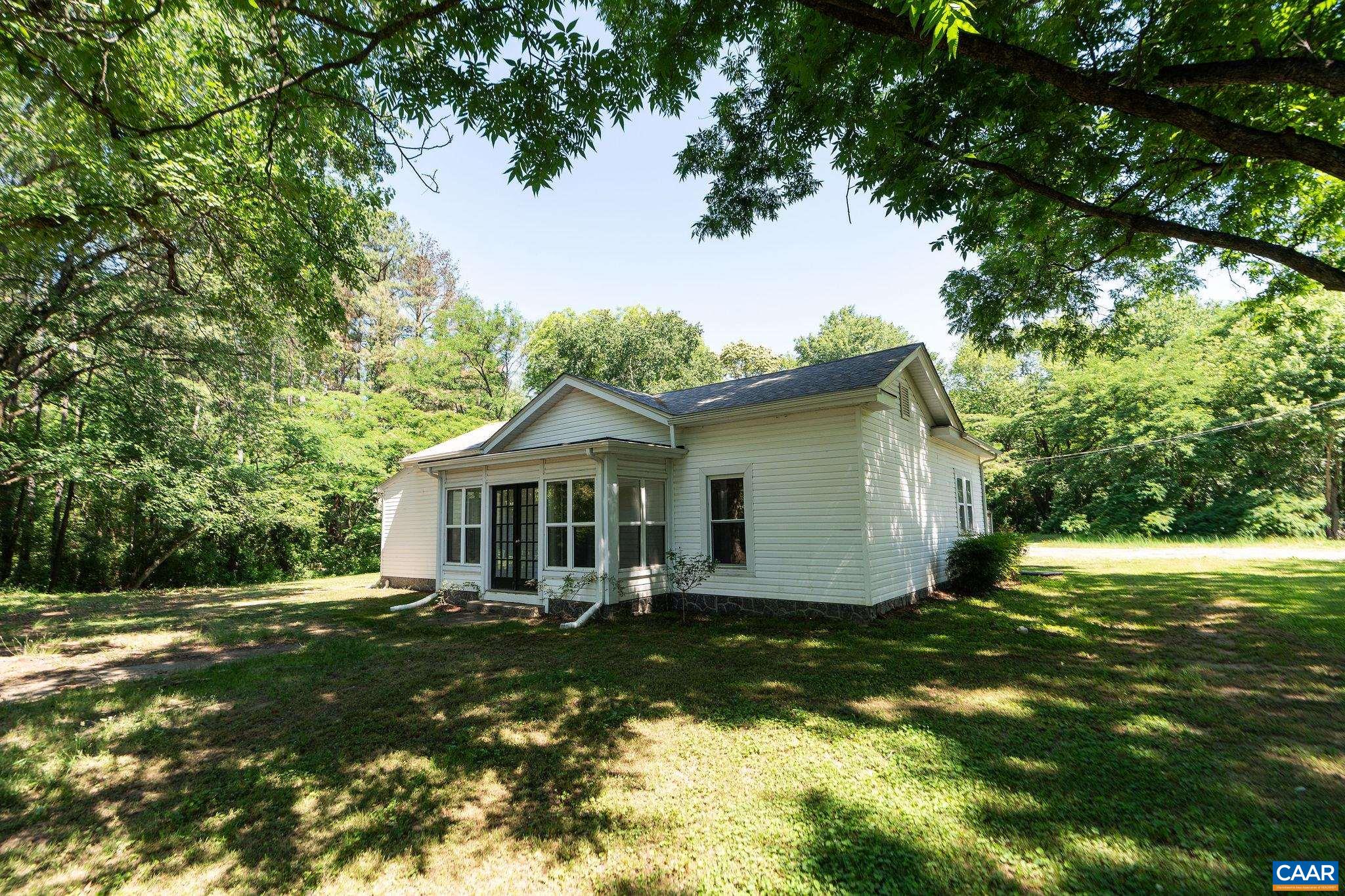 14043 JEFFERSON HWY, BUMPASS, Virginia 23024, 3 Bedrooms Bedrooms, ,2 BathroomsBathrooms,Residential,14043 JEFFERSON HWY,681173 MLS # 681173 14043 JEFFERSON HWY, BUMPASS, Virginia 23024, 3 Bedrooms Bedrooms, ,2 BathroomsBathrooms,Residential,14043 JEFFERSON HWY,681173 MLS # 681173