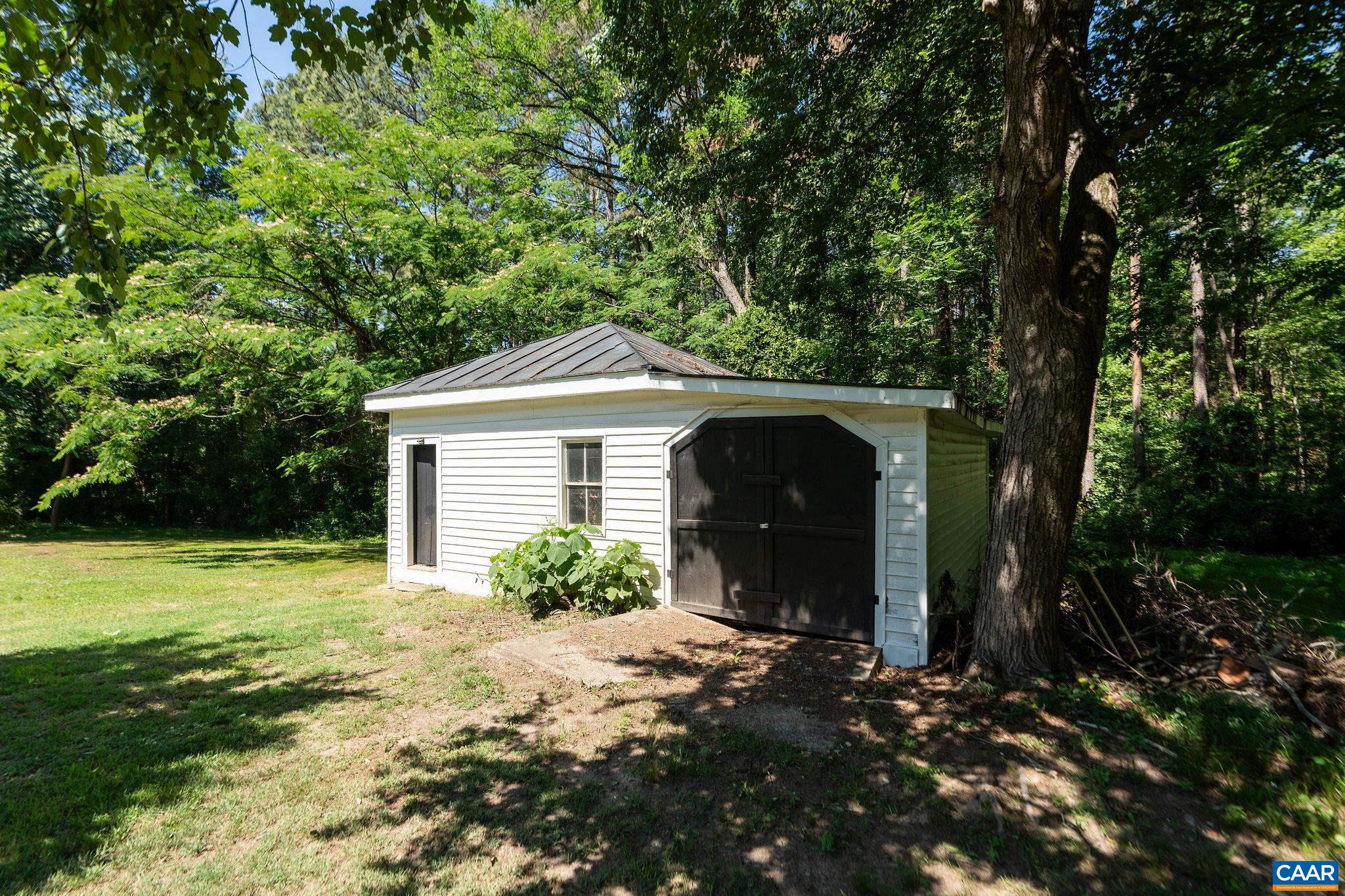 14043 JEFFERSON HWY, BUMPASS, Virginia 23024, 3 Bedrooms Bedrooms, ,2 BathroomsBathrooms,Residential,14043 JEFFERSON HWY,681173 MLS # 681173 14043 JEFFERSON HWY, BUMPASS, Virginia 23024, 3 Bedrooms Bedrooms, ,2 BathroomsBathrooms,Residential,14043 JEFFERSON HWY,681173 MLS # 681173