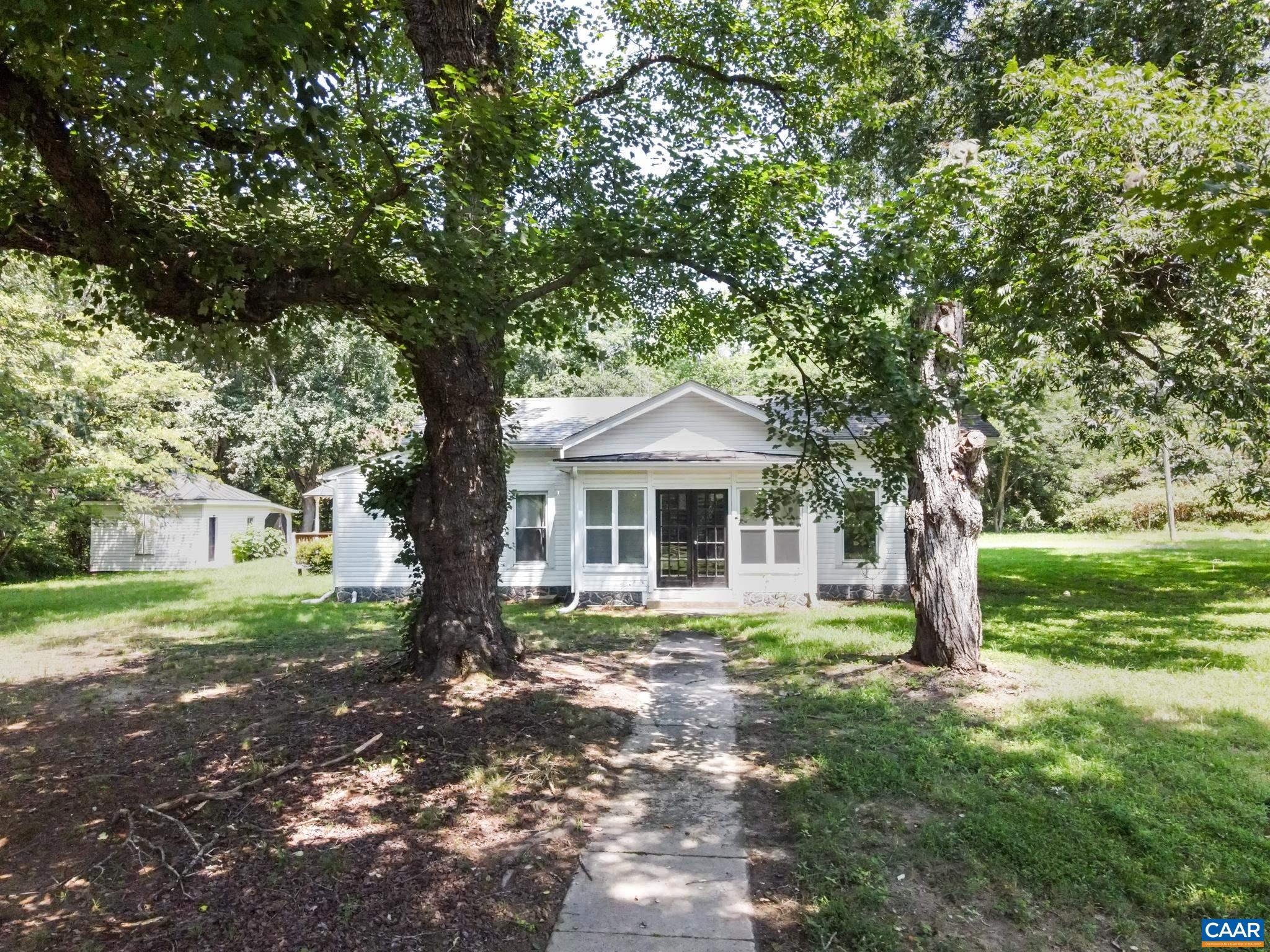 14043 JEFFERSON HWY, BUMPASS, Virginia 23024, 3 Bedrooms Bedrooms, ,2 BathroomsBathrooms,Residential,14043 JEFFERSON HWY,681173 MLS # 681173 14043 JEFFERSON HWY, BUMPASS, Virginia 23024, 3 Bedrooms Bedrooms, ,2 BathroomsBathrooms,Residential,14043 JEFFERSON HWY,681173 MLS # 681173