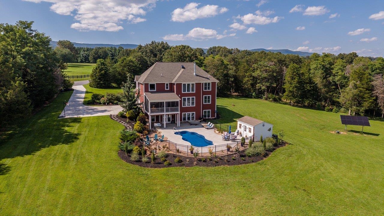 2114 MOCKINGBIRD LN, ELKTON, Virginia 22827, 4 Bedrooms Bedrooms, ,4 BathroomsBathrooms,Residential,2114 MOCKINGBIRD LN,681174 MLS # 681174 2114 MOCKINGBIRD LN, ELKTON, Virginia 22827, 4 Bedrooms Bedrooms, ,4 BathroomsBathrooms,Residential,2114 MOCKINGBIRD LN,681174 MLS # 681174