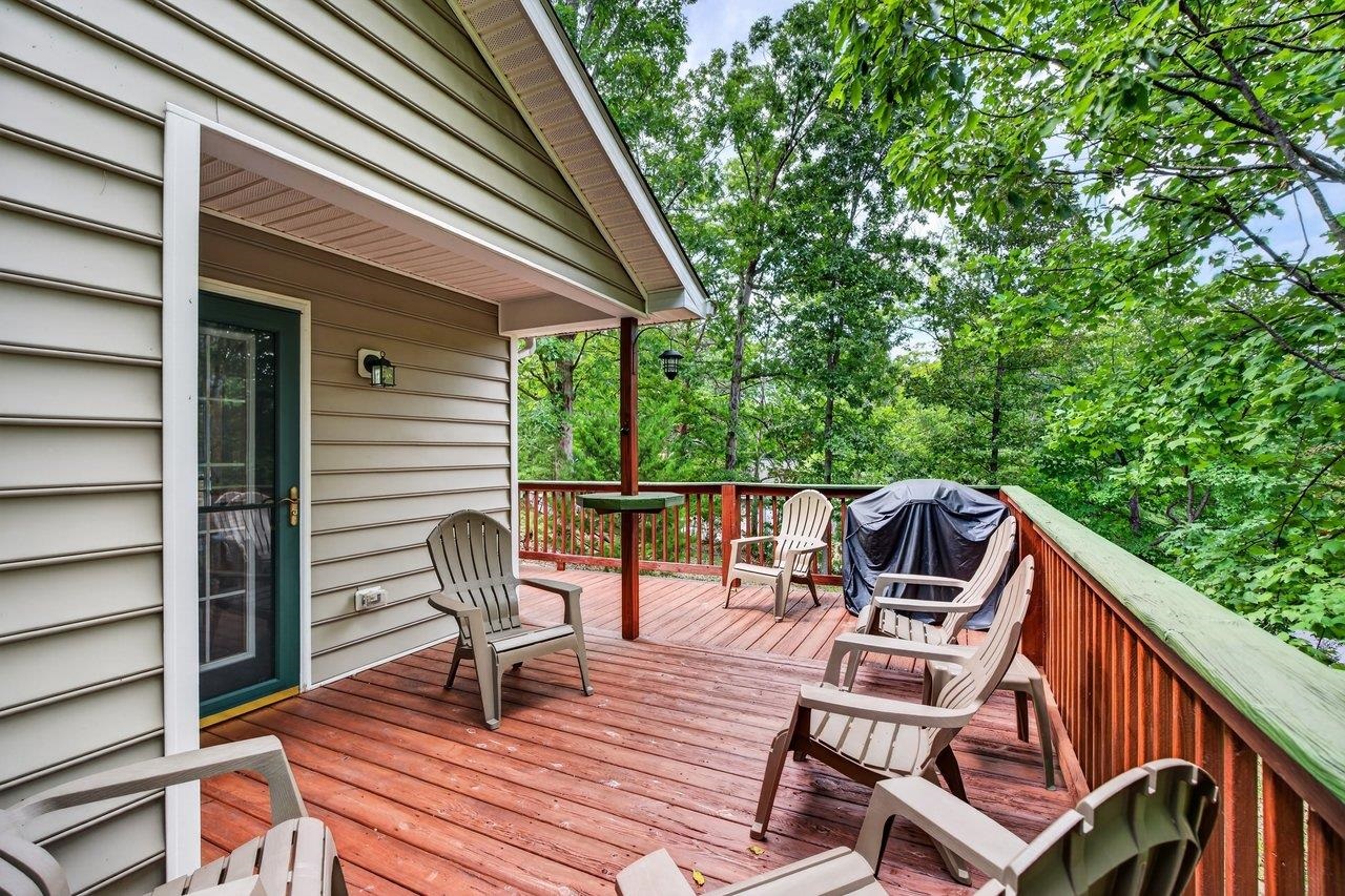 392 PASSAGE LN, MCGAHEYSVILLE, Virginia 22840, 3 Bedrooms Bedrooms, ,2 BathroomsBathrooms,Residential,392 PASSAGE LN,681189 MLS # 681189 392 PASSAGE LN, MCGAHEYSVILLE, Virginia 22840, 3 Bedrooms Bedrooms, ,2 BathroomsBathrooms,Residential,392 PASSAGE LN,681189 MLS # 681189