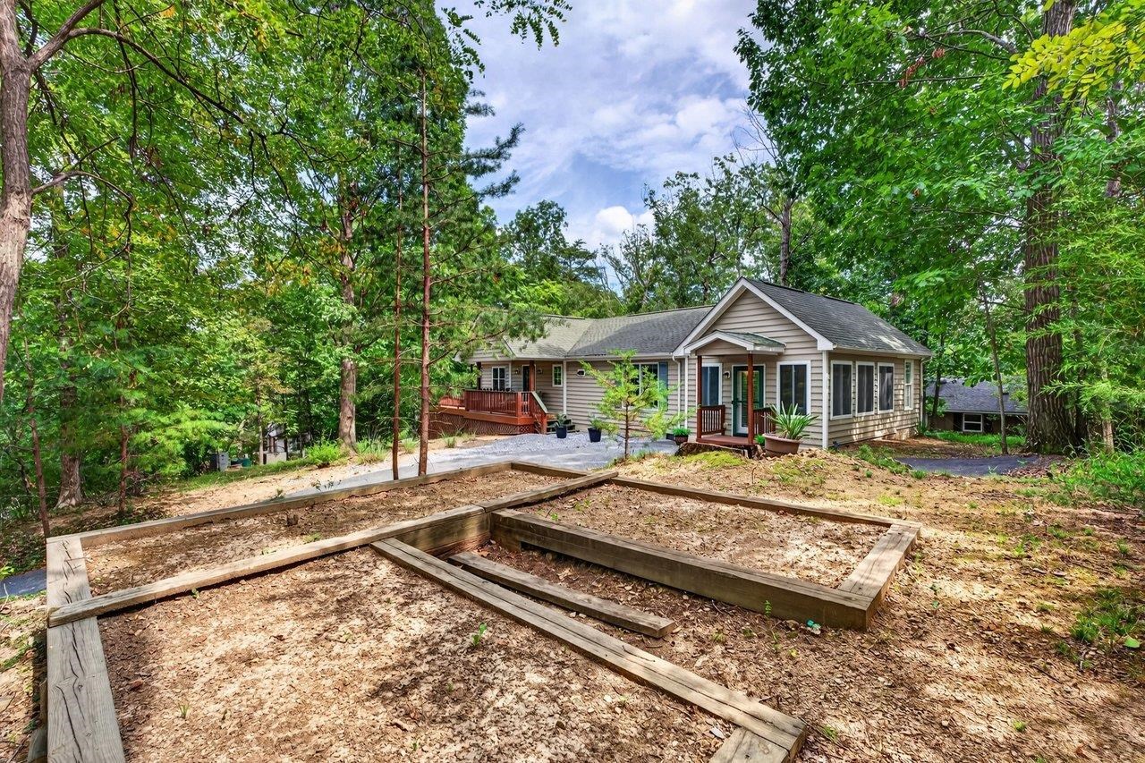 392 PASSAGE LN, MCGAHEYSVILLE, Virginia 22840, 3 Bedrooms Bedrooms, ,2 BathroomsBathrooms,Residential,392 PASSAGE LN,681189 MLS # 681189 392 PASSAGE LN, MCGAHEYSVILLE, Virginia 22840, 3 Bedrooms Bedrooms, ,2 BathroomsBathrooms,Residential,392 PASSAGE LN,681189 MLS # 681189