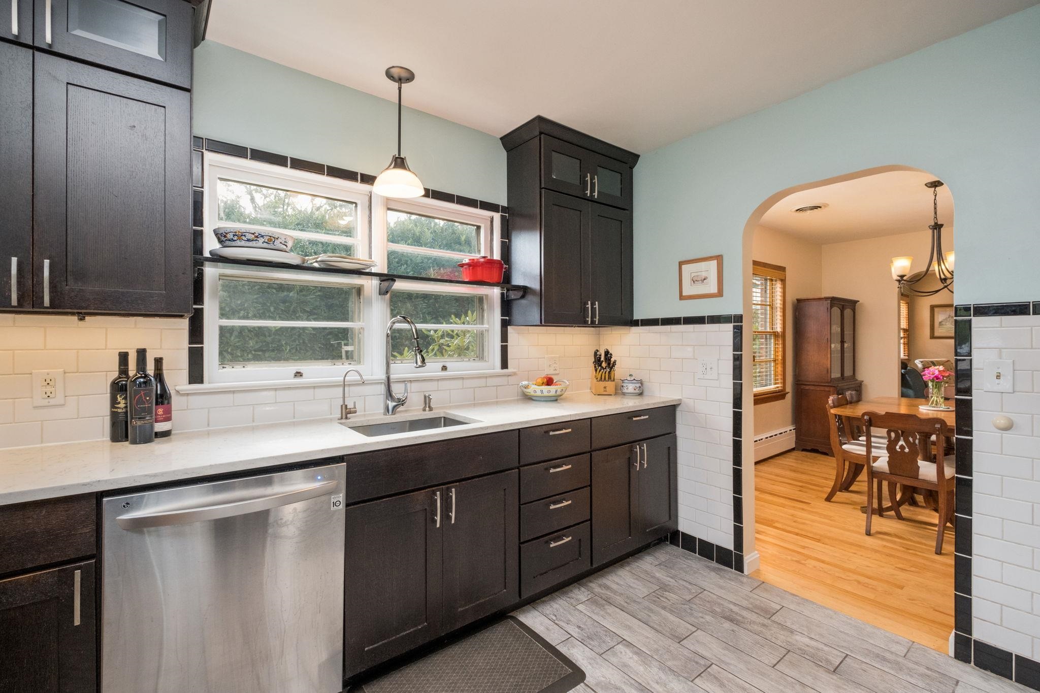 415 CARTER ST, STAUNTON, Virginia 24401, 3 Bedrooms Bedrooms, ,2 BathroomsBathrooms,Residential,415 CARTER ST,681191 MLS # 681191 415 CARTER ST, STAUNTON, Virginia 24401, 3 Bedrooms Bedrooms, ,2 BathroomsBathrooms,Residential,415 CARTER ST,681191 MLS # 681191