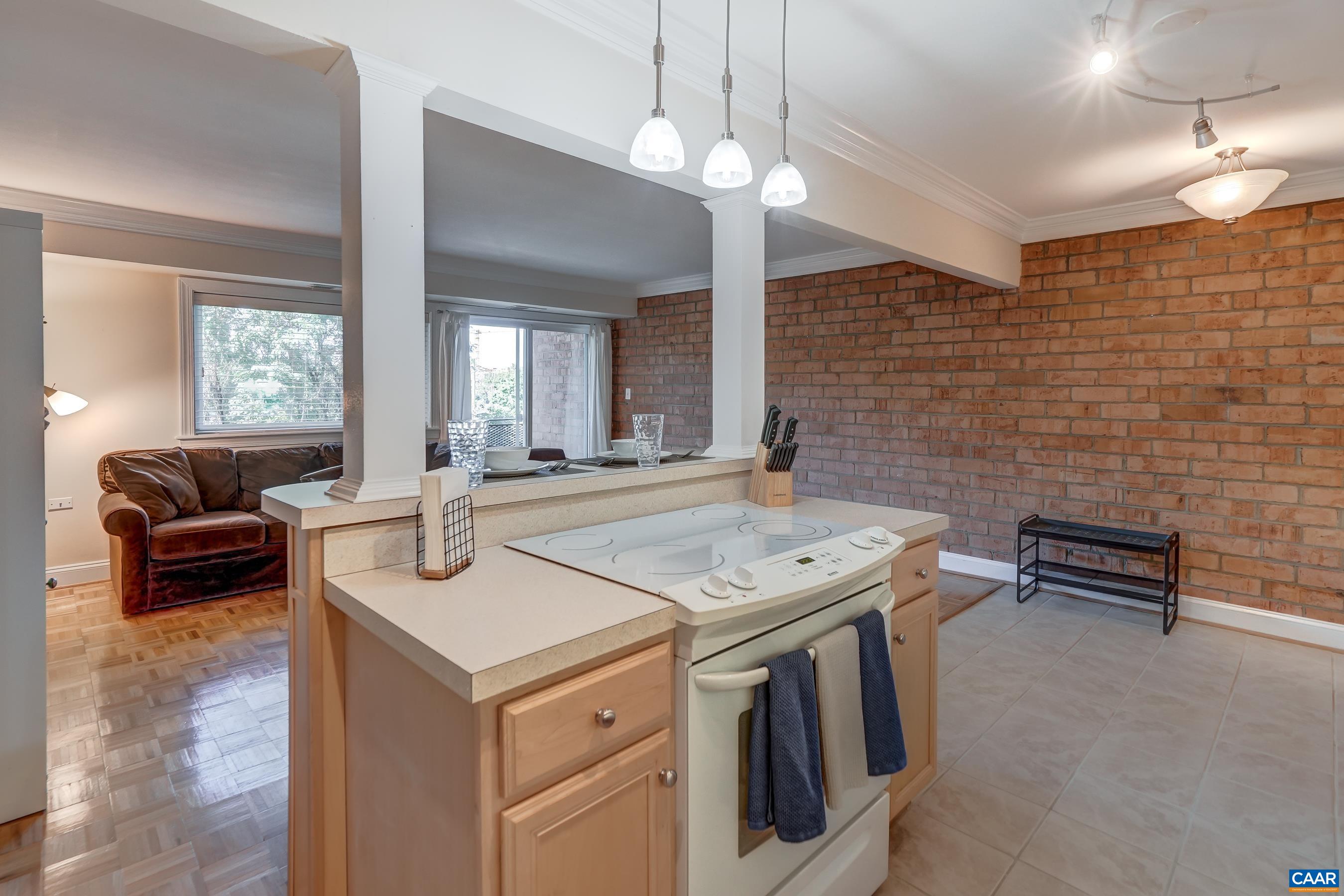 1800 JEFFERSON PARK AVE, CHARLOTTESVILLE, Virginia 22903, 2 Bedrooms Bedrooms, ,1 BathroomBathrooms,Residential,1800 JEFFERSON PARK AVE,681183 MLS # 681183 1800 JEFFERSON PARK AVE, CHARLOTTESVILLE, Virginia 22903, 2 Bedrooms Bedrooms, ,1 BathroomBathrooms,Residential,1800 JEFFERSON PARK AVE,681183 MLS # 681183