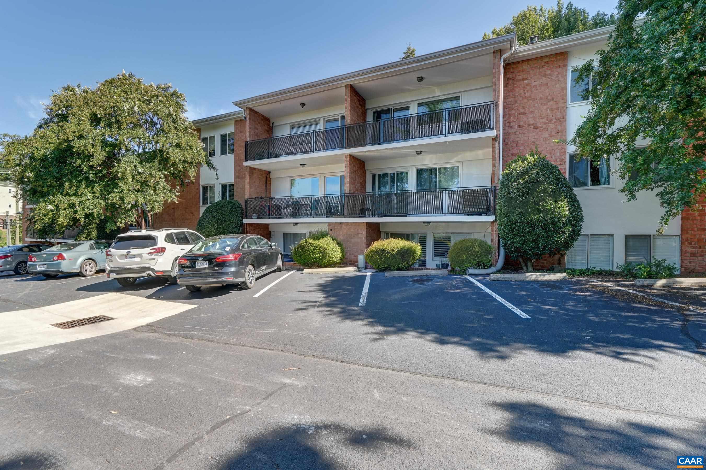 1800 JEFFERSON PARK AVE, CHARLOTTESVILLE, Virginia 22903, 2 Bedrooms Bedrooms, ,1 BathroomBathrooms,Residential,1800 JEFFERSON PARK AVE,681183 MLS # 681183 1800 JEFFERSON PARK AVE, CHARLOTTESVILLE, Virginia 22903, 2 Bedrooms Bedrooms, ,1 BathroomBathrooms,Residential,1800 JEFFERSON PARK AVE,681183 MLS # 681183