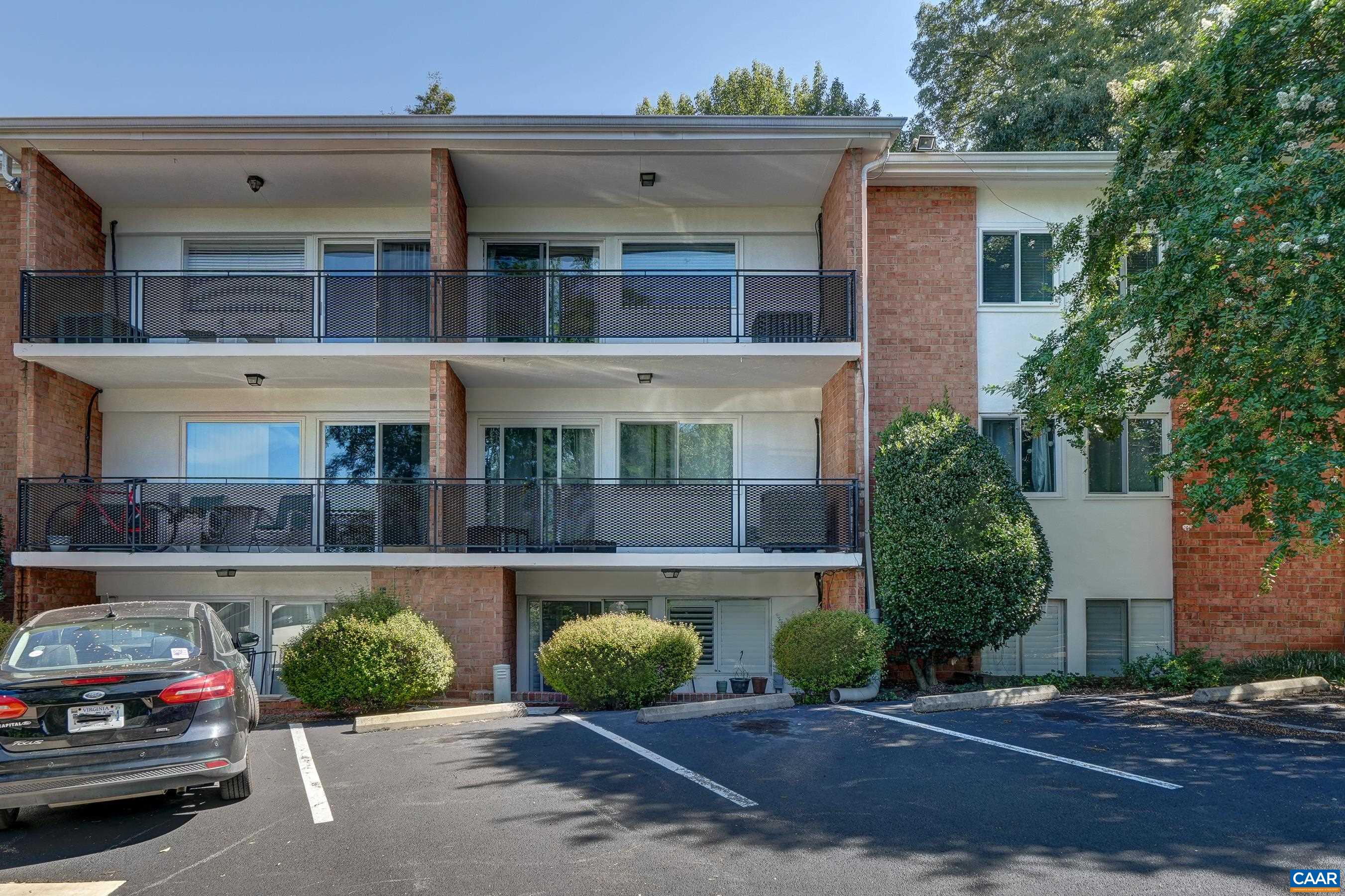 1800 JEFFERSON PARK AVE, CHARLOTTESVILLE, Virginia 22903, 2 Bedrooms Bedrooms, ,1 BathroomBathrooms,Residential,1800 JEFFERSON PARK AVE,681183 MLS # 681183 1800 JEFFERSON PARK AVE, CHARLOTTESVILLE, Virginia 22903, 2 Bedrooms Bedrooms, ,1 BathroomBathrooms,Residential,1800 JEFFERSON PARK AVE,681183 MLS # 681183
