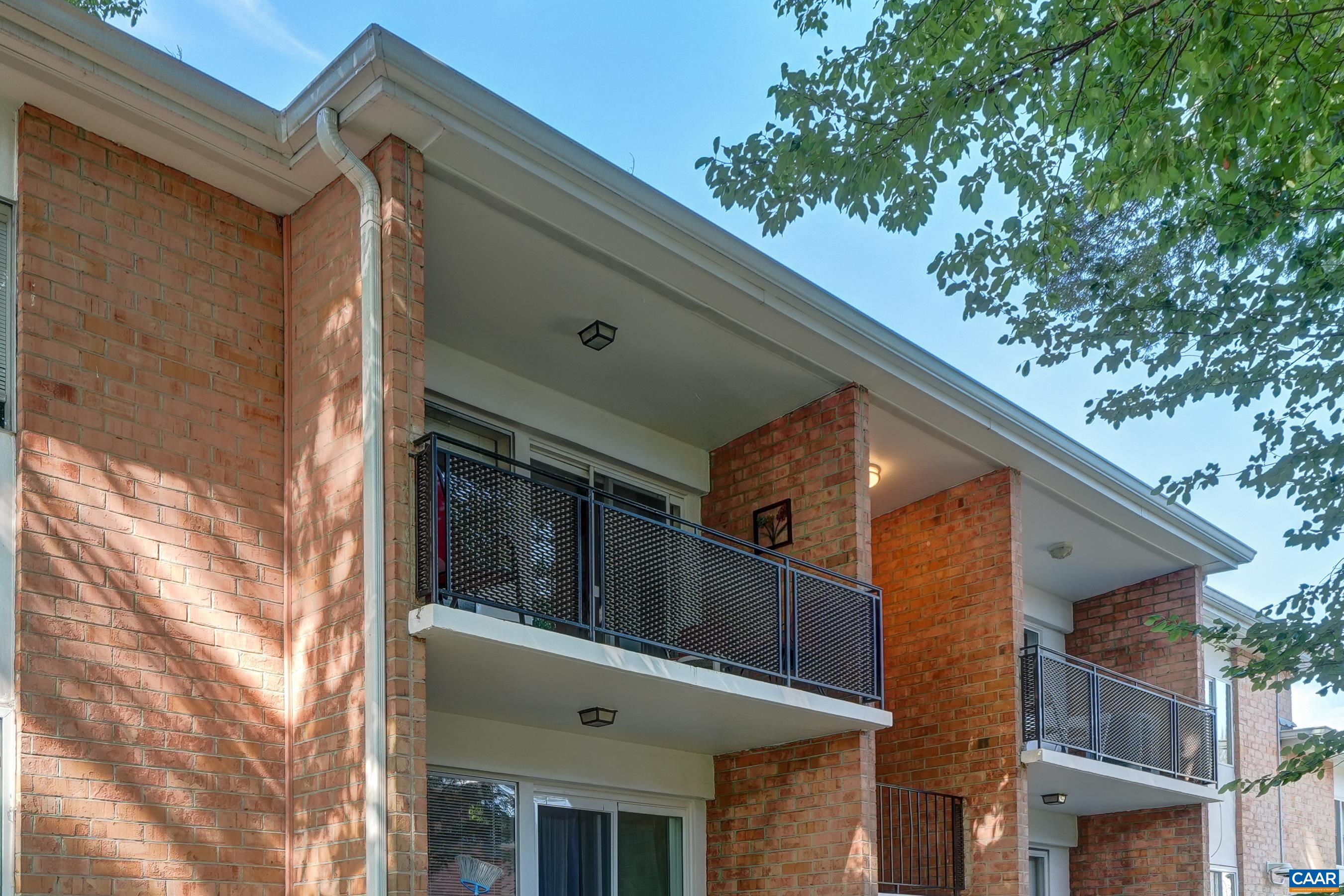 1800 JEFFERSON PARK AVE, CHARLOTTESVILLE, Virginia 22903, 2 Bedrooms Bedrooms, ,1 BathroomBathrooms,Residential,1800 JEFFERSON PARK AVE,681183 MLS # 681183 1800 JEFFERSON PARK AVE, CHARLOTTESVILLE, Virginia 22903, 2 Bedrooms Bedrooms, ,1 BathroomBathrooms,Residential,1800 JEFFERSON PARK AVE,681183 MLS # 681183