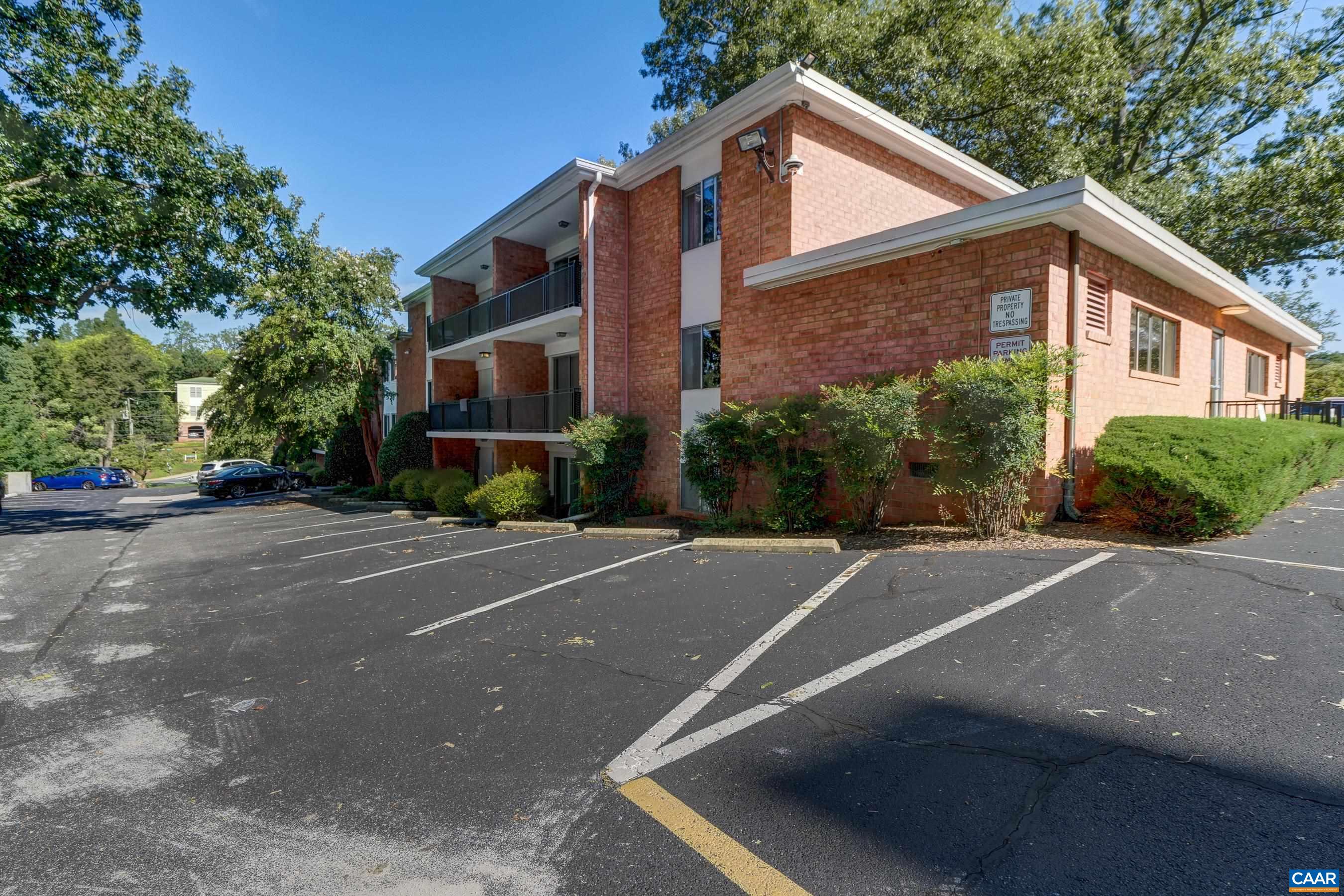 1800 JEFFERSON PARK AVE, CHARLOTTESVILLE, Virginia 22903, 2 Bedrooms Bedrooms, ,1 BathroomBathrooms,Residential,1800 JEFFERSON PARK AVE,681183 MLS # 681183 1800 JEFFERSON PARK AVE, CHARLOTTESVILLE, Virginia 22903, 2 Bedrooms Bedrooms, ,1 BathroomBathrooms,Residential,1800 JEFFERSON PARK AVE,681183 MLS # 681183