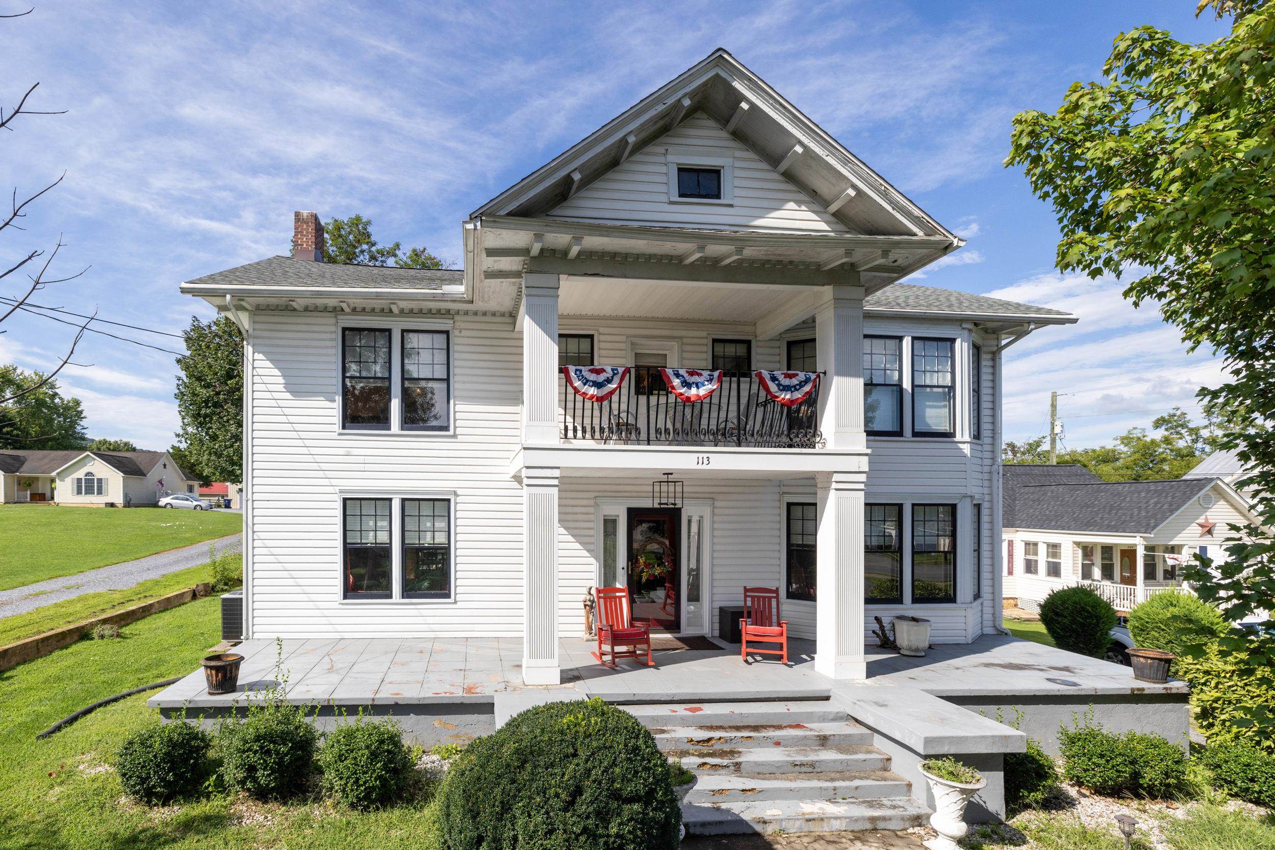 113 W MAIN ST, STANLEY, Virginia 22851, 4 Bedrooms Bedrooms, ,4 BathroomsBathrooms,Residential,The Milton House,113 W MAIN ST,681196 MLS # 681196 113 W MAIN ST, STANLEY, Virginia 22851, 4 Bedrooms Bedrooms, ,4 BathroomsBathrooms,Residential,The Milton House,113 W MAIN ST,681196 MLS # 681196