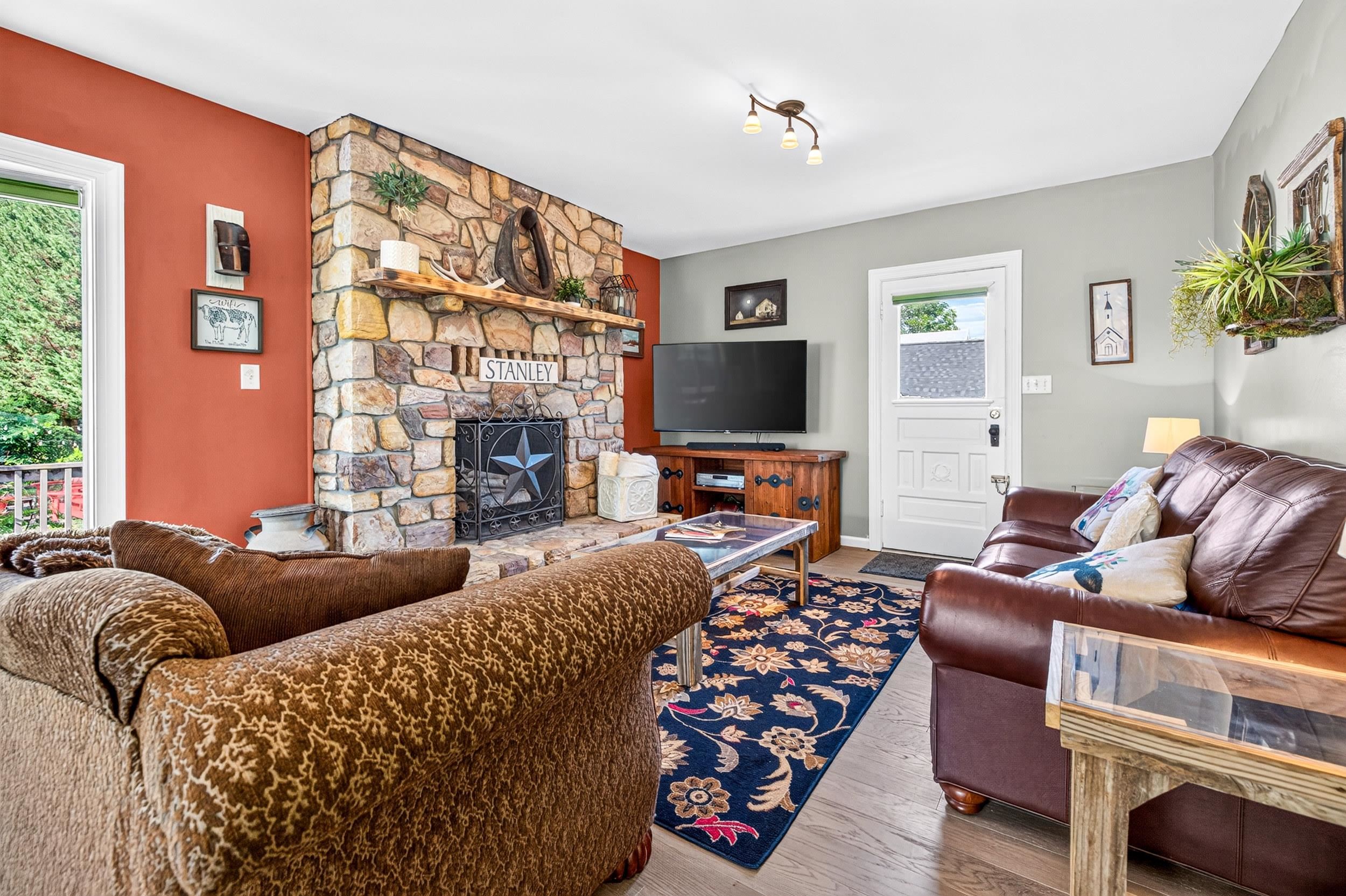 113 W MAIN ST, STANLEY, Virginia 22851, 4 Bedrooms Bedrooms, ,4 BathroomsBathrooms,Residential,The Milton House,113 W MAIN ST,681196 MLS # 681196 113 W MAIN ST, STANLEY, Virginia 22851, 4 Bedrooms Bedrooms, ,4 BathroomsBathrooms,Residential,The Milton House,113 W MAIN ST,681196 MLS # 681196