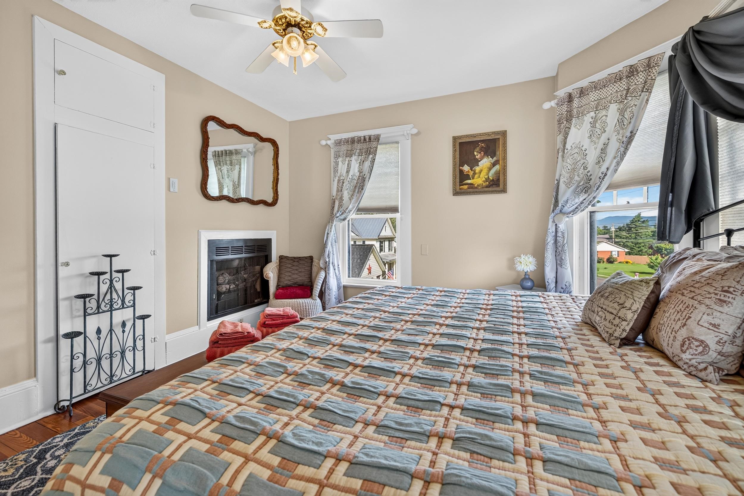 113 W MAIN ST, STANLEY, Virginia 22851, 4 Bedrooms Bedrooms, ,4 BathroomsBathrooms,Residential,The Milton House,113 W MAIN ST,681196 MLS # 681196 113 W MAIN ST, STANLEY, Virginia 22851, 4 Bedrooms Bedrooms, ,4 BathroomsBathrooms,Residential,The Milton House,113 W MAIN ST,681196 MLS # 681196