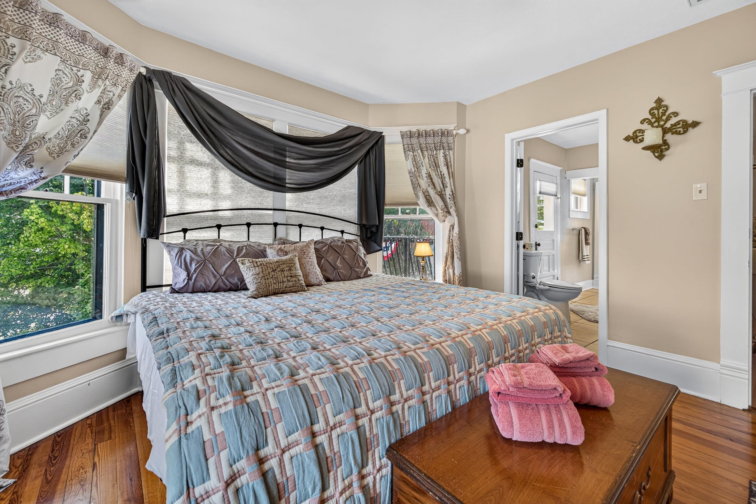 113 W MAIN ST, STANLEY, Virginia 22851, 4 Bedrooms Bedrooms, ,4 BathroomsBathrooms,Residential,The Milton House,113 W MAIN ST,681196 MLS # 681196 113 W MAIN ST, STANLEY, Virginia 22851, 4 Bedrooms Bedrooms, ,4 BathroomsBathrooms,Residential,The Milton House,113 W MAIN ST,681196 MLS # 681196