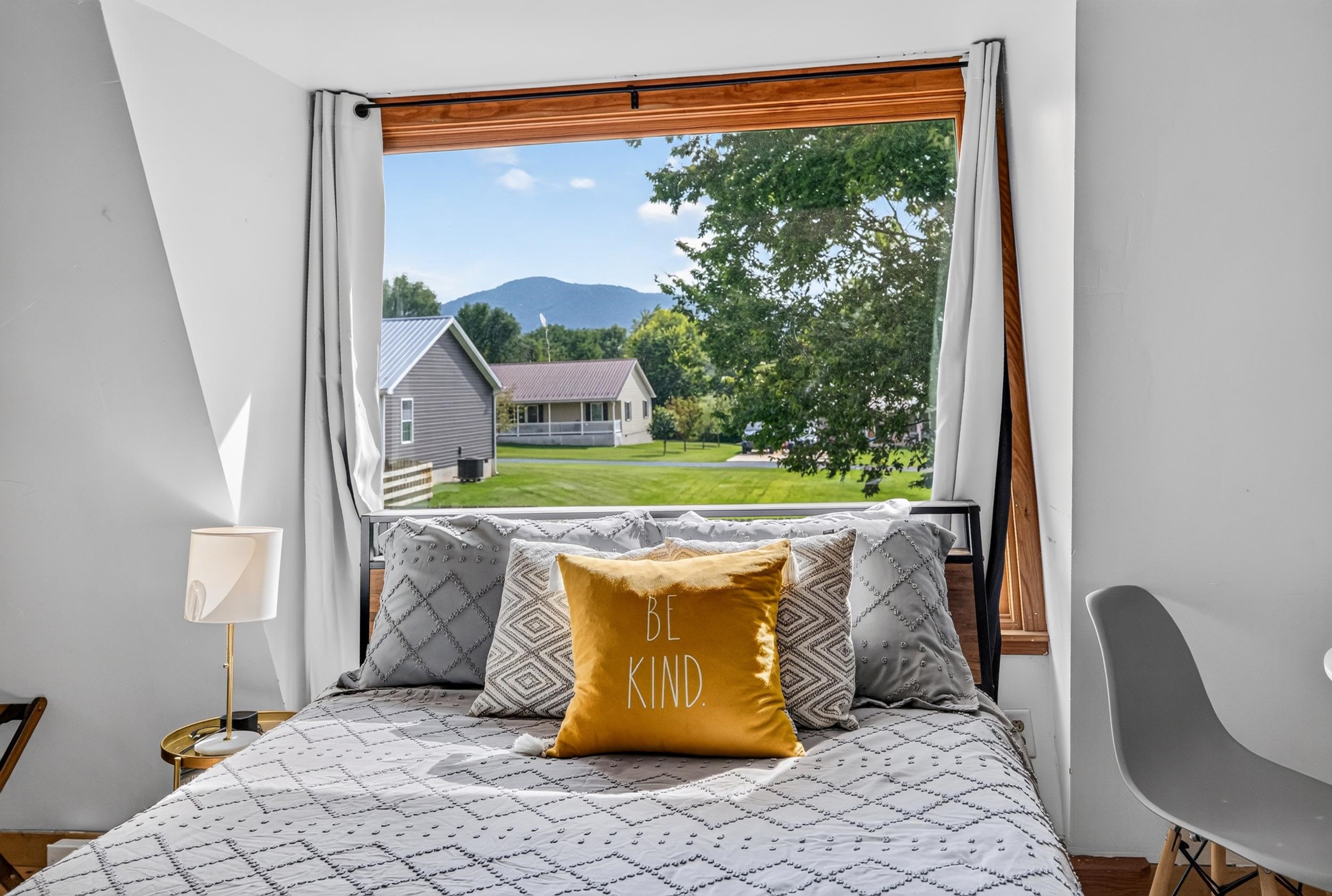 113 W MAIN ST, STANLEY, Virginia 22851, 4 Bedrooms Bedrooms, ,4 BathroomsBathrooms,Residential,The Milton House,113 W MAIN ST,681196 MLS # 681196 113 W MAIN ST, STANLEY, Virginia 22851, 4 Bedrooms Bedrooms, ,4 BathroomsBathrooms,Residential,The Milton House,113 W MAIN ST,681196 MLS # 681196