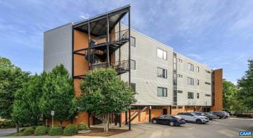 211 CREAM ST, CHARLOTTESVILLE, Virginia 22903, 2 Bedrooms Bedrooms, ,2 BathroomsBathrooms,Residential,211 CREAM ST,681198 MLS # 681198