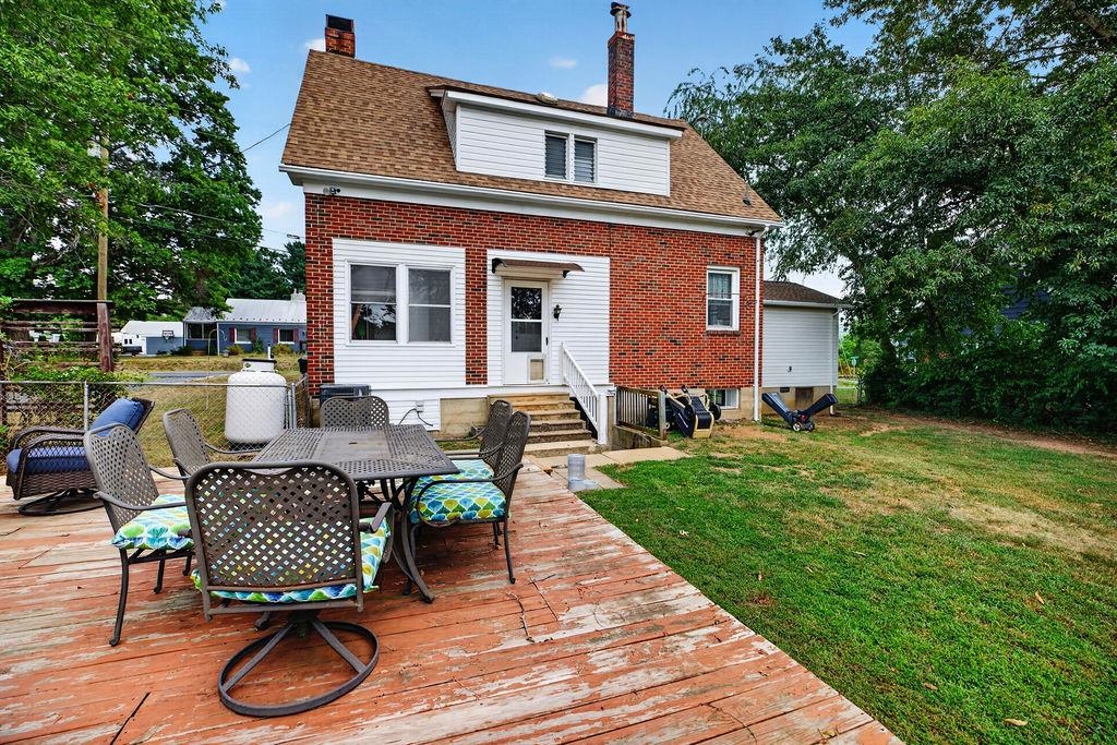 304 N OAK LN, WAYNESBORO, Virginia 22980, 3 Bedrooms Bedrooms, ,2 BathroomsBathrooms,Residential,304 N OAK LN,681202 MLS # 681202 304 N OAK LN, WAYNESBORO, Virginia 22980, 3 Bedrooms Bedrooms, ,2 BathroomsBathrooms,Residential,304 N OAK LN,681202 MLS # 681202