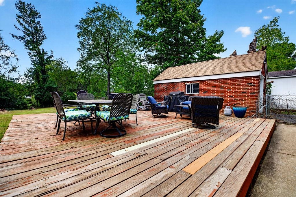 304 N OAK LN, WAYNESBORO, Virginia 22980, 3 Bedrooms Bedrooms, ,2 BathroomsBathrooms,Residential,304 N OAK LN,681202 MLS # 681202 304 N OAK LN, WAYNESBORO, Virginia 22980, 3 Bedrooms Bedrooms, ,2 BathroomsBathrooms,Residential,304 N OAK LN,681202 MLS # 681202