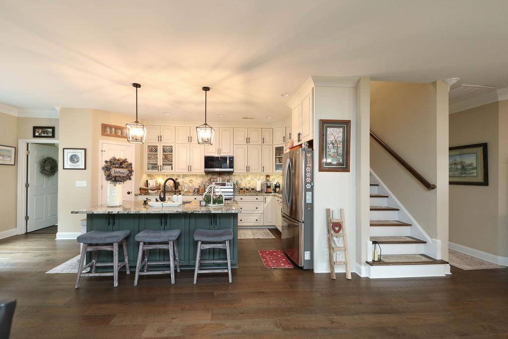 1 RED DEER PL, STAUNTON, Virginia 24401, 6 Bedrooms Bedrooms, ,4 BathroomsBathrooms,Residential,1 RED DEER PL,681205 MLS # 681205 1 RED DEER PL, STAUNTON, Virginia 24401, 6 Bedrooms Bedrooms, ,4 BathroomsBathrooms,Residential,1 RED DEER PL,681205 MLS # 681205