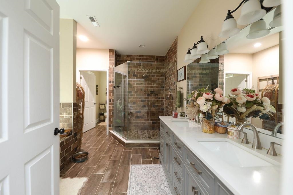 1 RED DEER PL, STAUNTON, Virginia 24401, 6 Bedrooms Bedrooms, ,4 BathroomsBathrooms,Residential,1 RED DEER PL,681205 MLS # 681205 1 RED DEER PL, STAUNTON, Virginia 24401, 6 Bedrooms Bedrooms, ,4 BathroomsBathrooms,Residential,1 RED DEER PL,681205 MLS # 681205