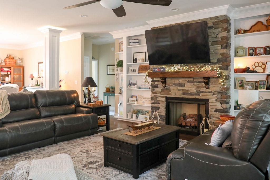 1 RED DEER PL, STAUNTON, Virginia 24401, 6 Bedrooms Bedrooms, ,4 BathroomsBathrooms,Residential,1 RED DEER PL,681205 MLS # 681205 1 RED DEER PL, STAUNTON, Virginia 24401, 6 Bedrooms Bedrooms, ,4 BathroomsBathrooms,Residential,1 RED DEER PL,681205 MLS # 681205