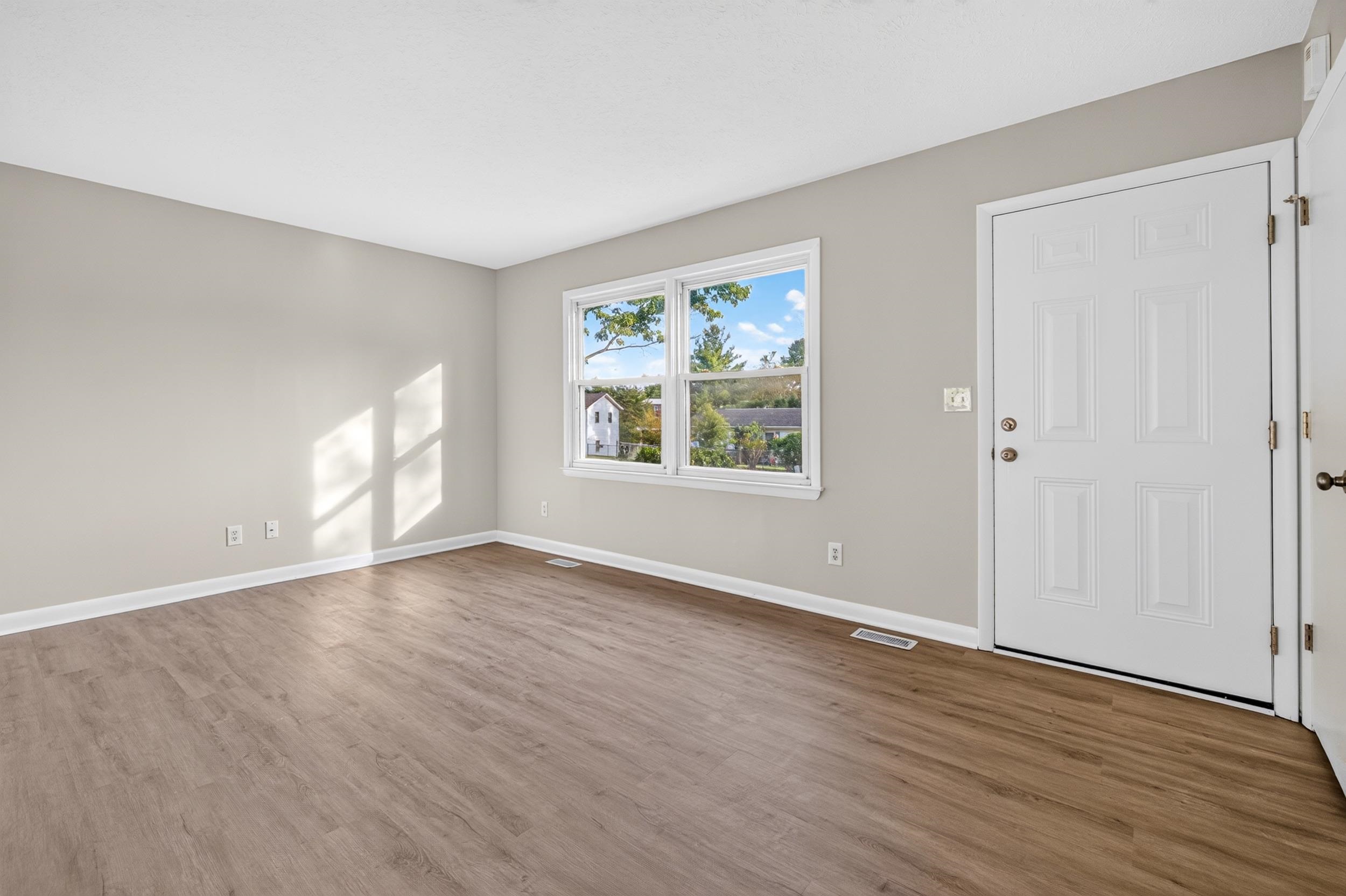25 WESTGATE RD, VERONA, Virginia 24482, 3 Bedrooms Bedrooms, ,1 BathroomBathrooms,Residential,25 WESTGATE RD,681206 MLS # 681206 25 WESTGATE RD, VERONA, Virginia 24482, 3 Bedrooms Bedrooms, ,1 BathroomBathrooms,Residential,25 WESTGATE RD,681206 MLS # 681206