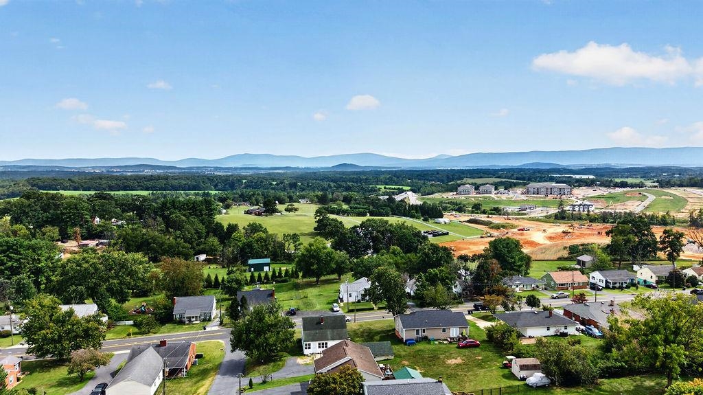 68 SUNSET BLVD, STAUNTON, Virginia 24401, 3 Bedrooms Bedrooms, ,2 BathroomsBathrooms,Residential,68 SUNSET BLVD,681209 MLS # 681209 68 SUNSET BLVD, STAUNTON, Virginia 24401, 3 Bedrooms Bedrooms, ,2 BathroomsBathrooms,Residential,68 SUNSET BLVD,681209 MLS # 681209