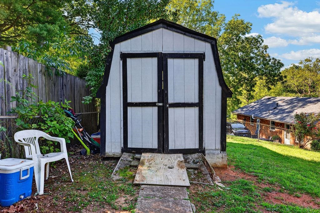 1781 SHUTTERLEE MILL RD, STAUNTON, Virginia 24401, 3 Bedrooms Bedrooms, ,1 BathroomBathrooms,Residential,1781 SHUTTERLEE MILL RD,681212 MLS # 681212 1781 SHUTTERLEE MILL RD, STAUNTON, Virginia 24401, 3 Bedrooms Bedrooms, ,1 BathroomBathrooms,Residential,1781 SHUTTERLEE MILL RD,681212 MLS # 681212