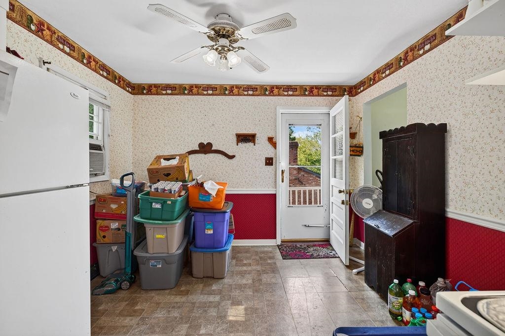 1781 SHUTTERLEE MILL RD, STAUNTON, Virginia 24401, 3 Bedrooms Bedrooms, ,1 BathroomBathrooms,Residential,1781 SHUTTERLEE MILL RD,681212 MLS # 681212 1781 SHUTTERLEE MILL RD, STAUNTON, Virginia 24401, 3 Bedrooms Bedrooms, ,1 BathroomBathrooms,Residential,1781 SHUTTERLEE MILL RD,681212 MLS # 681212