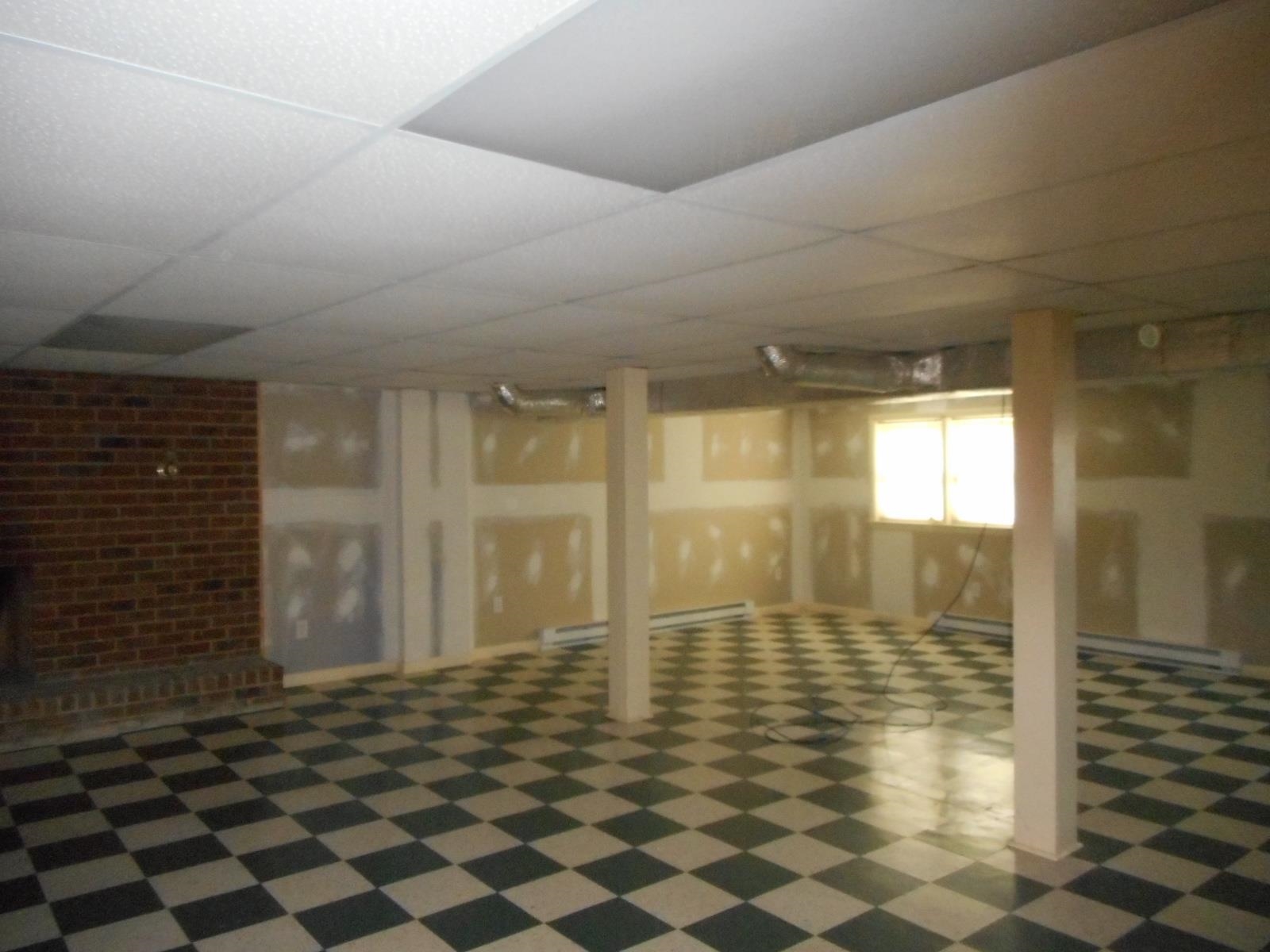 207 FOX HILL DR, STAUNTON, Virginia 24401, 3 Bedrooms Bedrooms, ,2 BathroomsBathrooms,Residential,Secretary of Veterans Affairs #224690,207 FOX HILL DR,681218 MLS # 681218 207 FOX HILL DR, STAUNTON, Virginia 24401, 3 Bedrooms Bedrooms, ,2 BathroomsBathrooms,Residential,Secretary of Veterans Affairs #224690,207 FOX HILL DR,681218 MLS # 681218