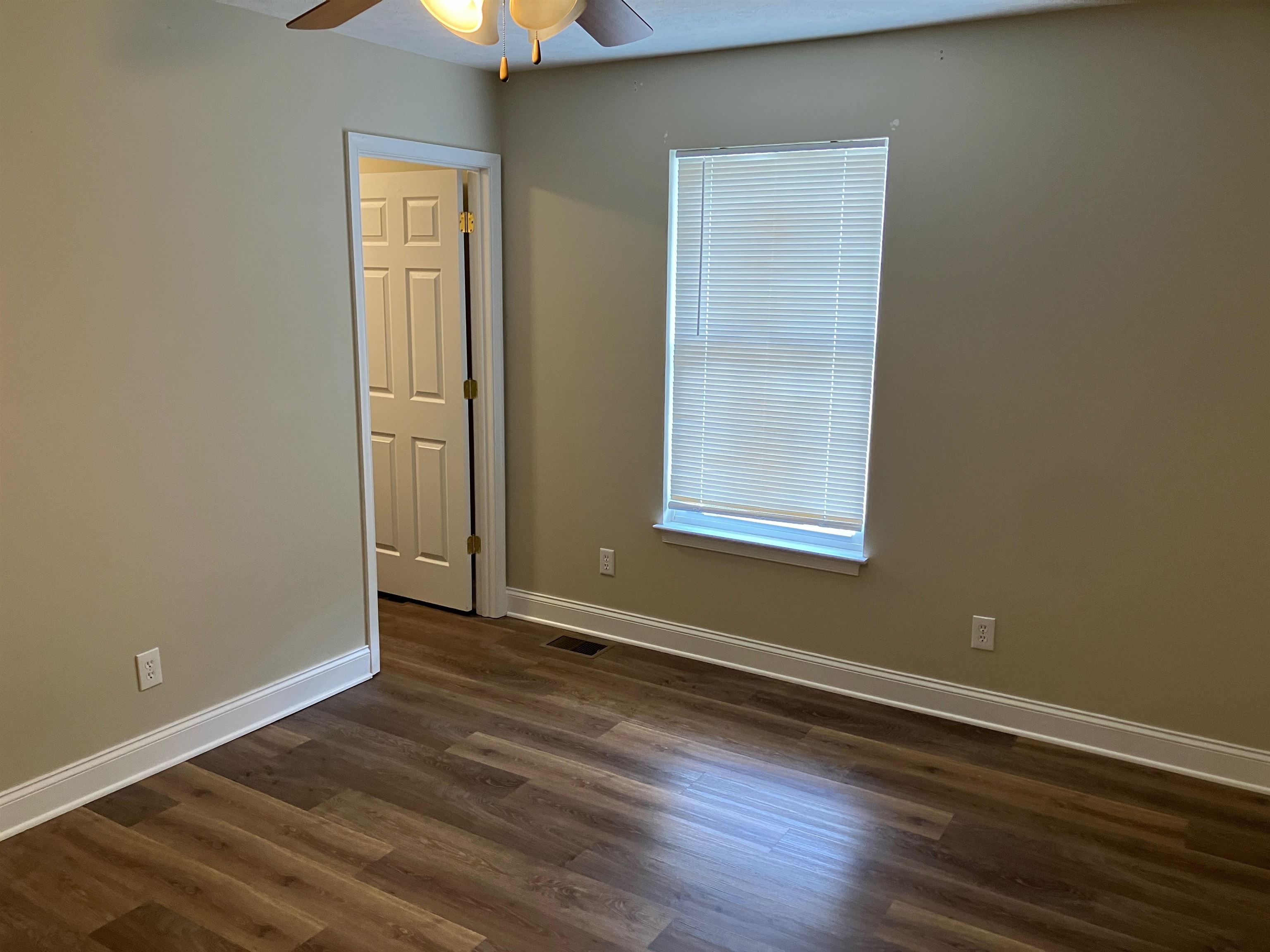 106 12TH ST, GROTTOES, Virginia 24441, 3 Bedrooms Bedrooms, ,1 BathroomBathrooms,Residential,106 12TH ST,681219 MLS # 681219 106 12TH ST, GROTTOES, Virginia 24441, 3 Bedrooms Bedrooms, ,1 BathroomBathrooms,Residential,106 12TH ST,681219 MLS # 681219