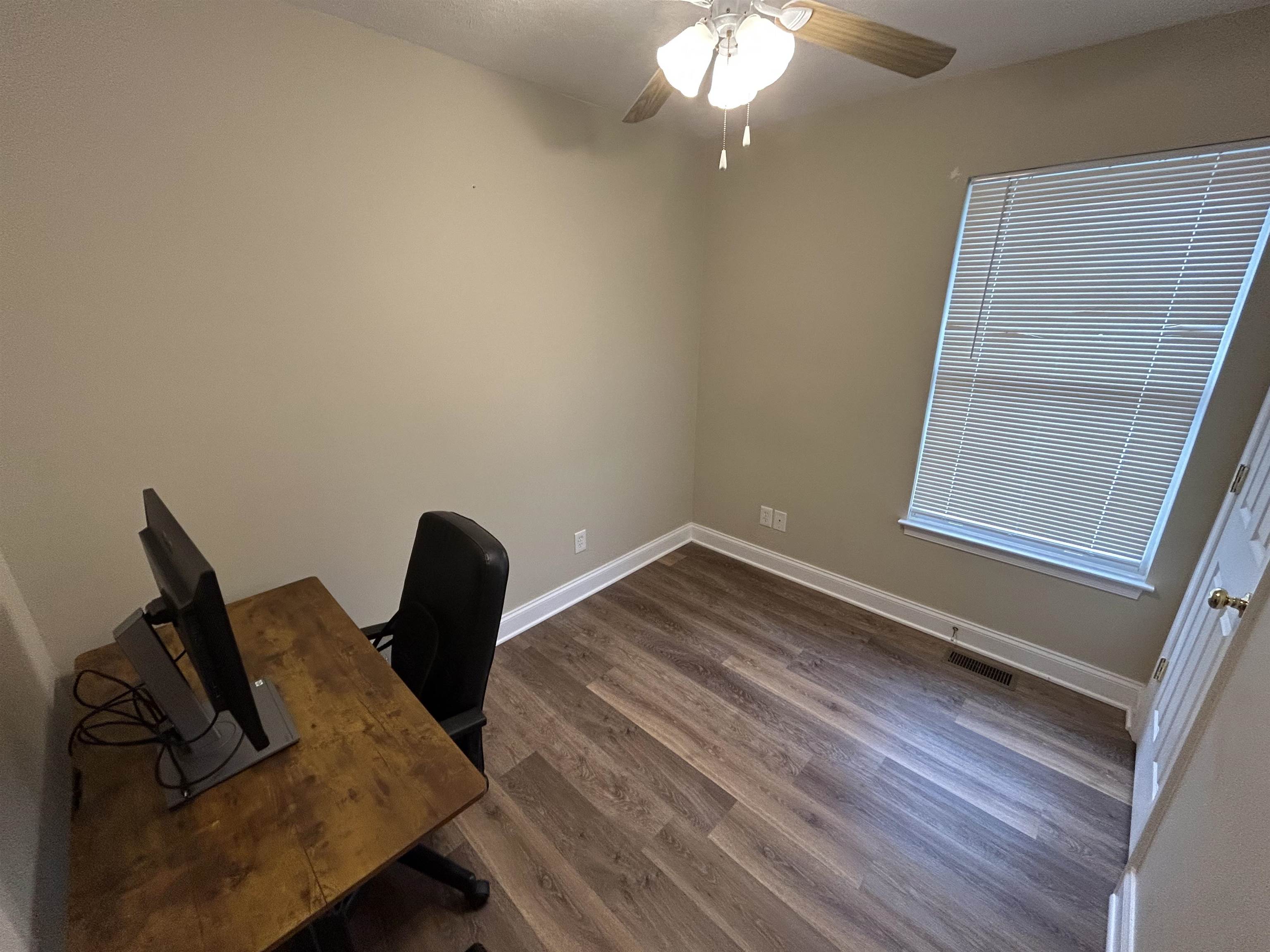 106 12TH ST, GROTTOES, Virginia 24441, 3 Bedrooms Bedrooms, ,1 BathroomBathrooms,Residential,106 12TH ST,681219 MLS # 681219 106 12TH ST, GROTTOES, Virginia 24441, 3 Bedrooms Bedrooms, ,1 BathroomBathrooms,Residential,106 12TH ST,681219 MLS # 681219