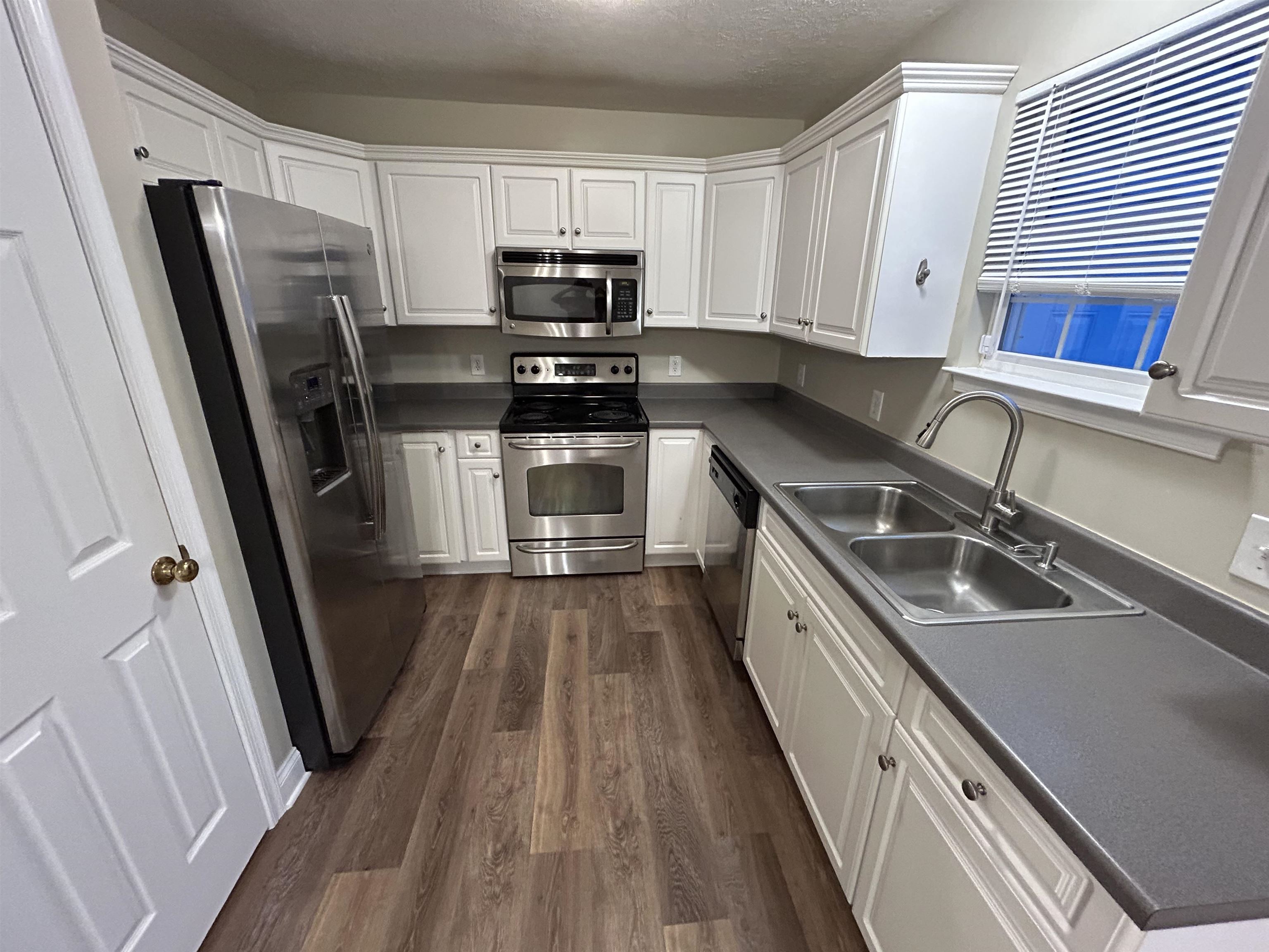 106 12TH ST, GROTTOES, Virginia 24441, 3 Bedrooms Bedrooms, ,1 BathroomBathrooms,Residential,106 12TH ST,681219 MLS # 681219 106 12TH ST, GROTTOES, Virginia 24441, 3 Bedrooms Bedrooms, ,1 BathroomBathrooms,Residential,106 12TH ST,681219 MLS # 681219