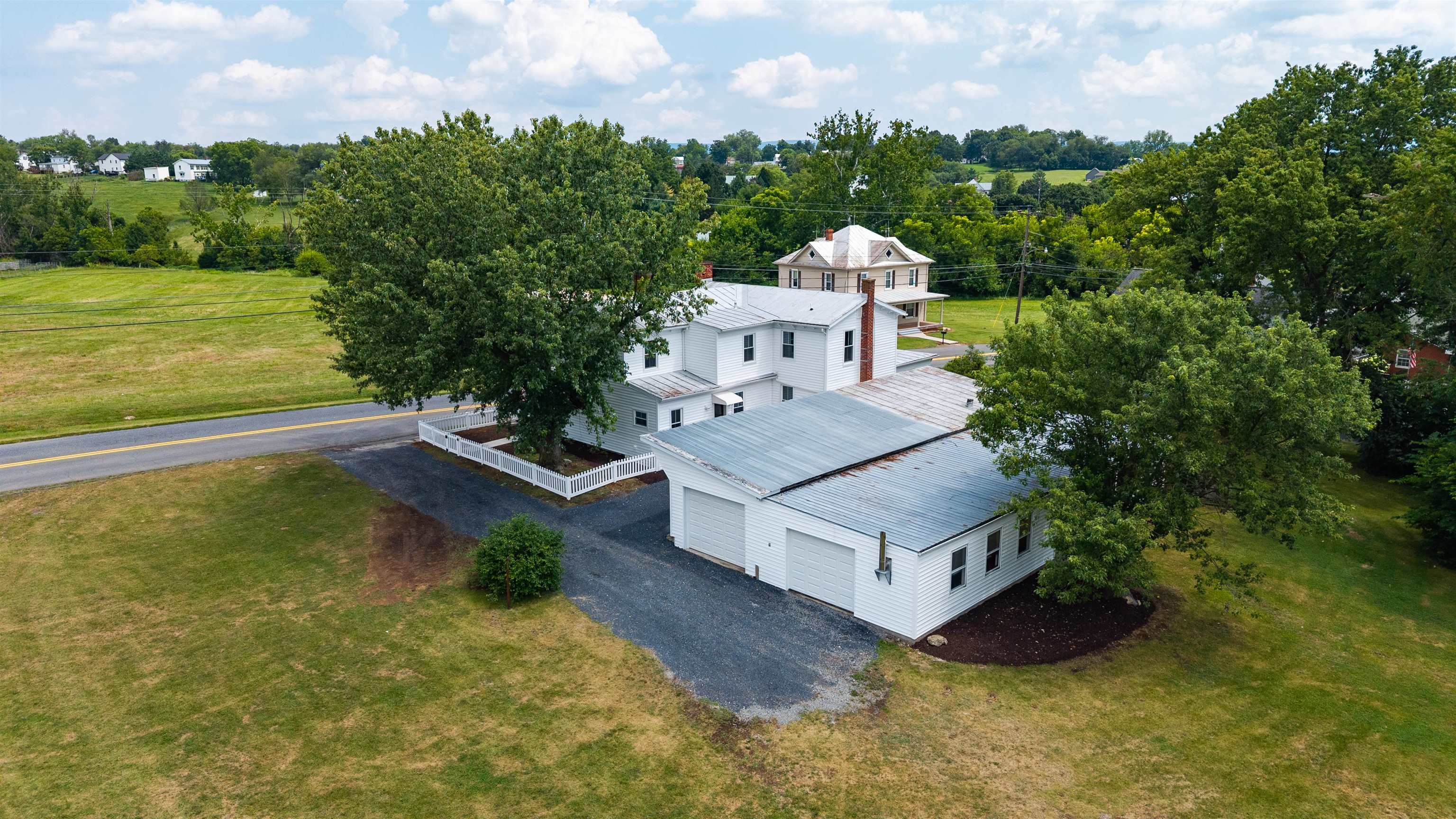 208 ORCHARD DR, TIMBERVILLE, Virginia 22853, 5 Bedrooms Bedrooms, ,2 BathroomsBathrooms,Residential,208 ORCHARD DR,681224 MLS # 681224