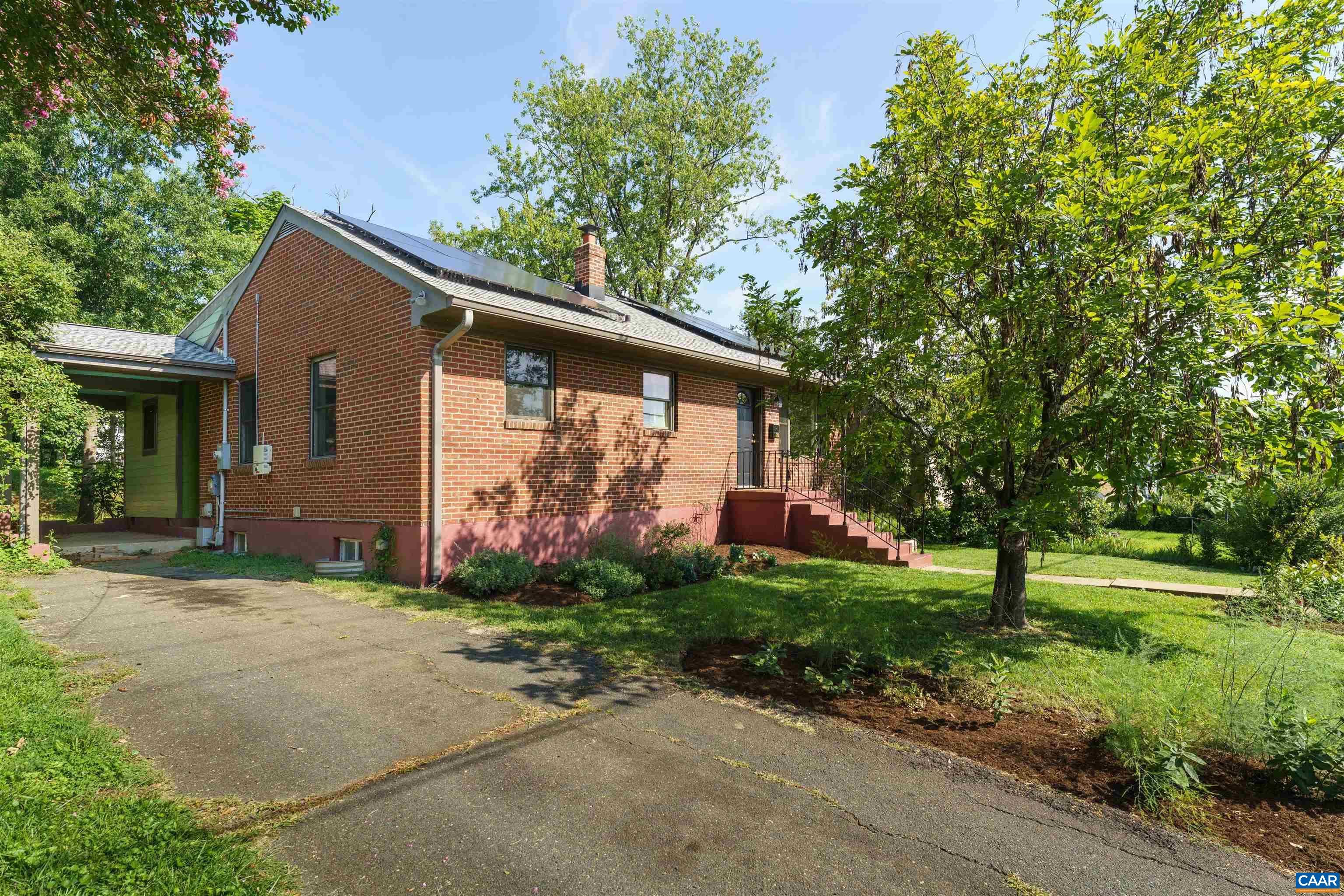 1021 SAINT CLAIR AVE, CHARLOTTESVILLE, Virginia 22901, 3 Bedrooms Bedrooms, ,2 BathroomsBathrooms,Residential,1021 SAINT CLAIR AVE,681226 MLS # 681226