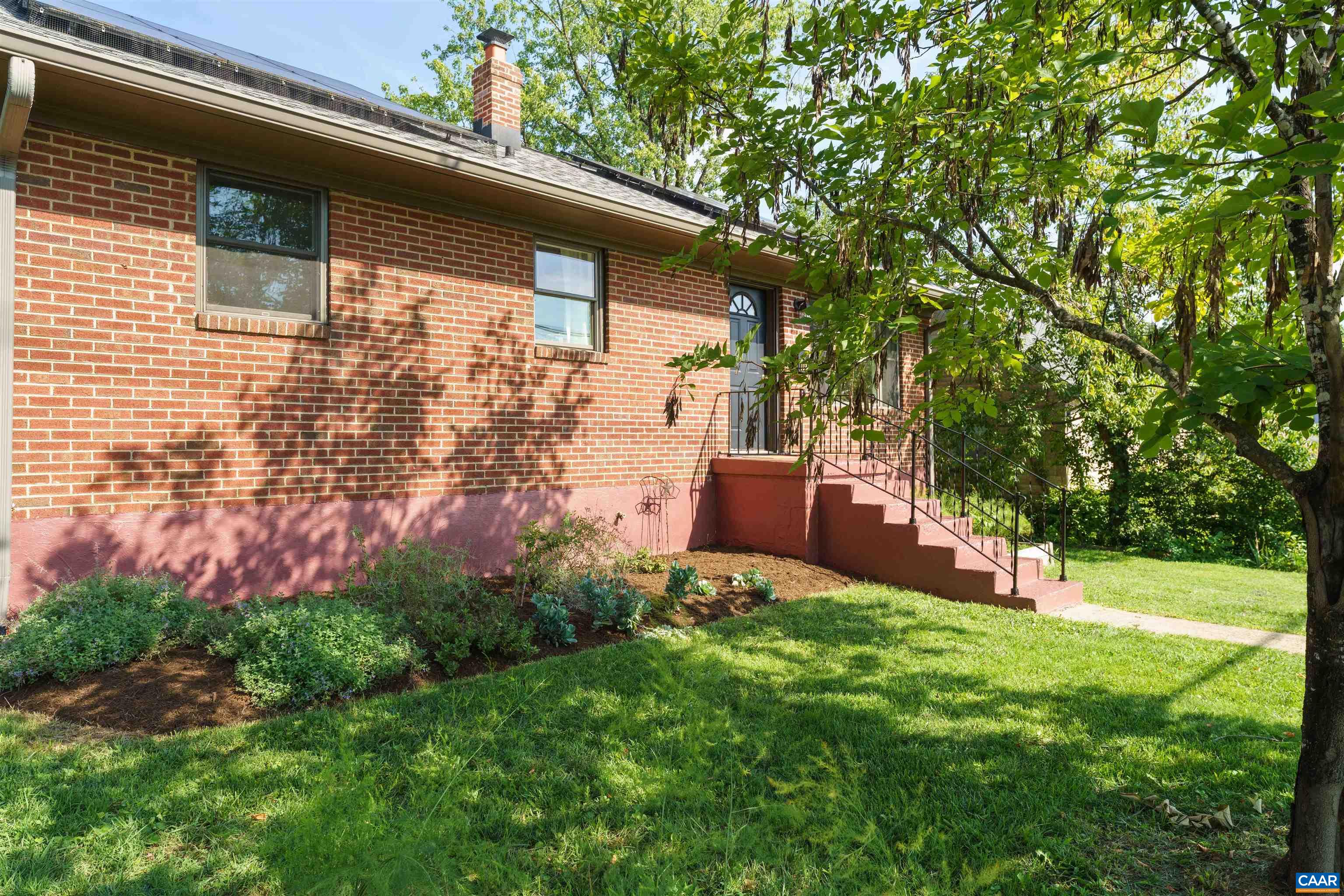 1021 SAINT CLAIR AVE, CHARLOTTESVILLE, Virginia 22901, 3 Bedrooms Bedrooms, ,2 BathroomsBathrooms,Residential,1021 SAINT CLAIR AVE,681226 MLS # 681226