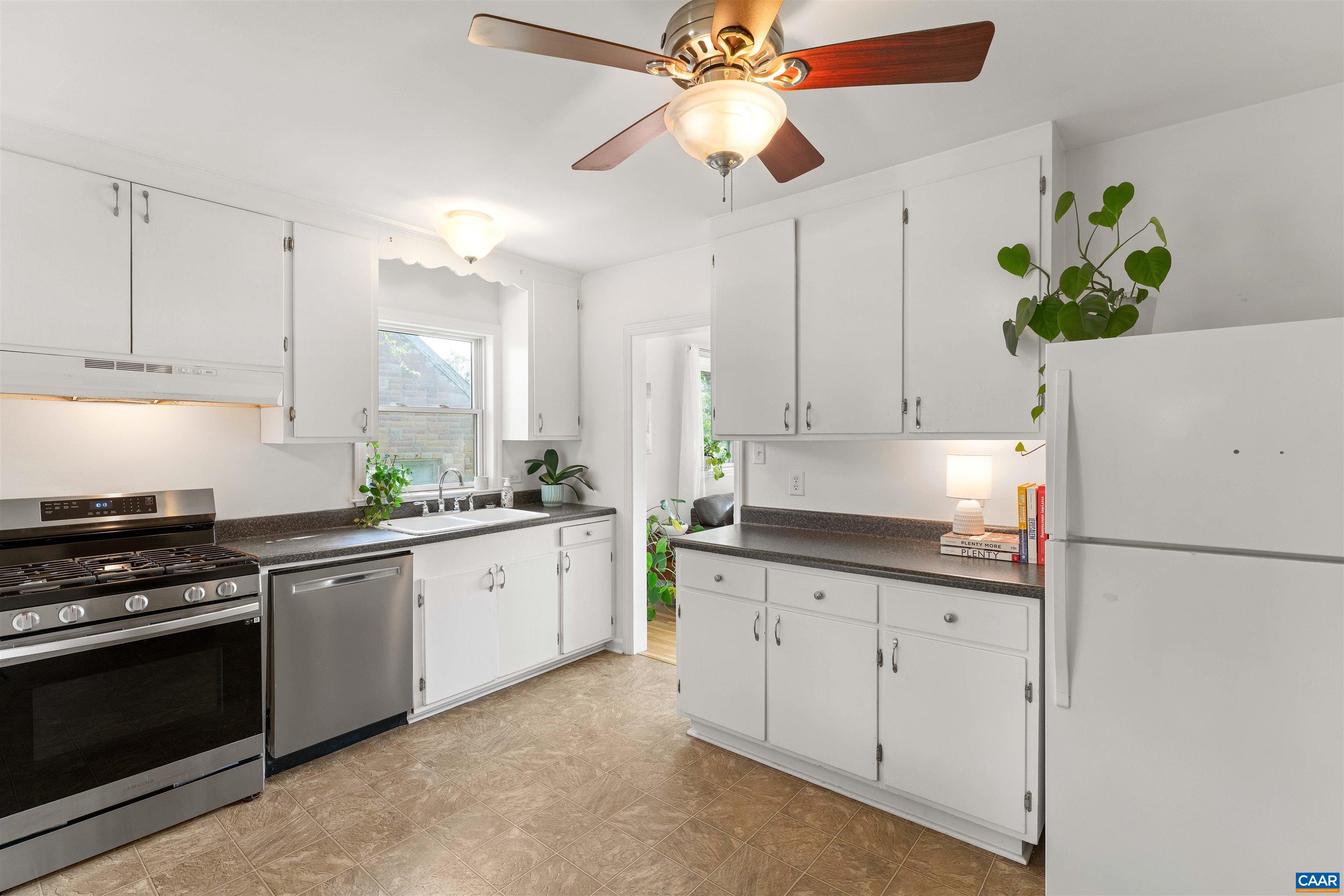 1021 SAINT CLAIR AVE, CHARLOTTESVILLE, Virginia 22901, 3 Bedrooms Bedrooms, ,2 BathroomsBathrooms,Residential,1021 SAINT CLAIR AVE,681226 MLS # 681226