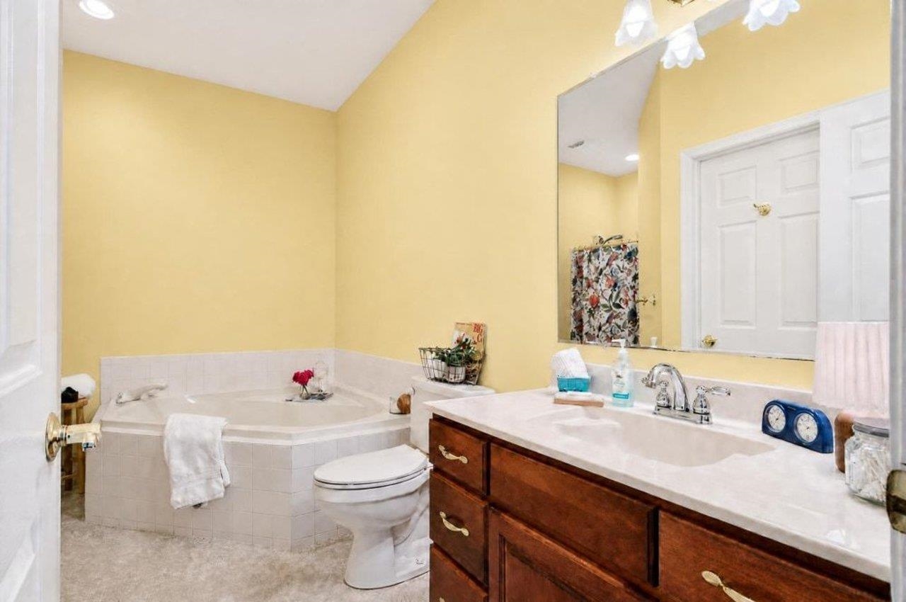 3267 MESINETTO CREEK DR, ROCKINGHAM, Virginia 22801, 3 Bedrooms Bedrooms, ,2 BathroomsBathrooms,Residential,3267 MESINETTO CREEK DR,680770 MLS # 680770 3267 MESINETTO CREEK DR, ROCKINGHAM, Virginia 22801, 3 Bedrooms Bedrooms, ,2 BathroomsBathrooms,Residential,3267 MESINETTO CREEK DR,680770 MLS # 680770