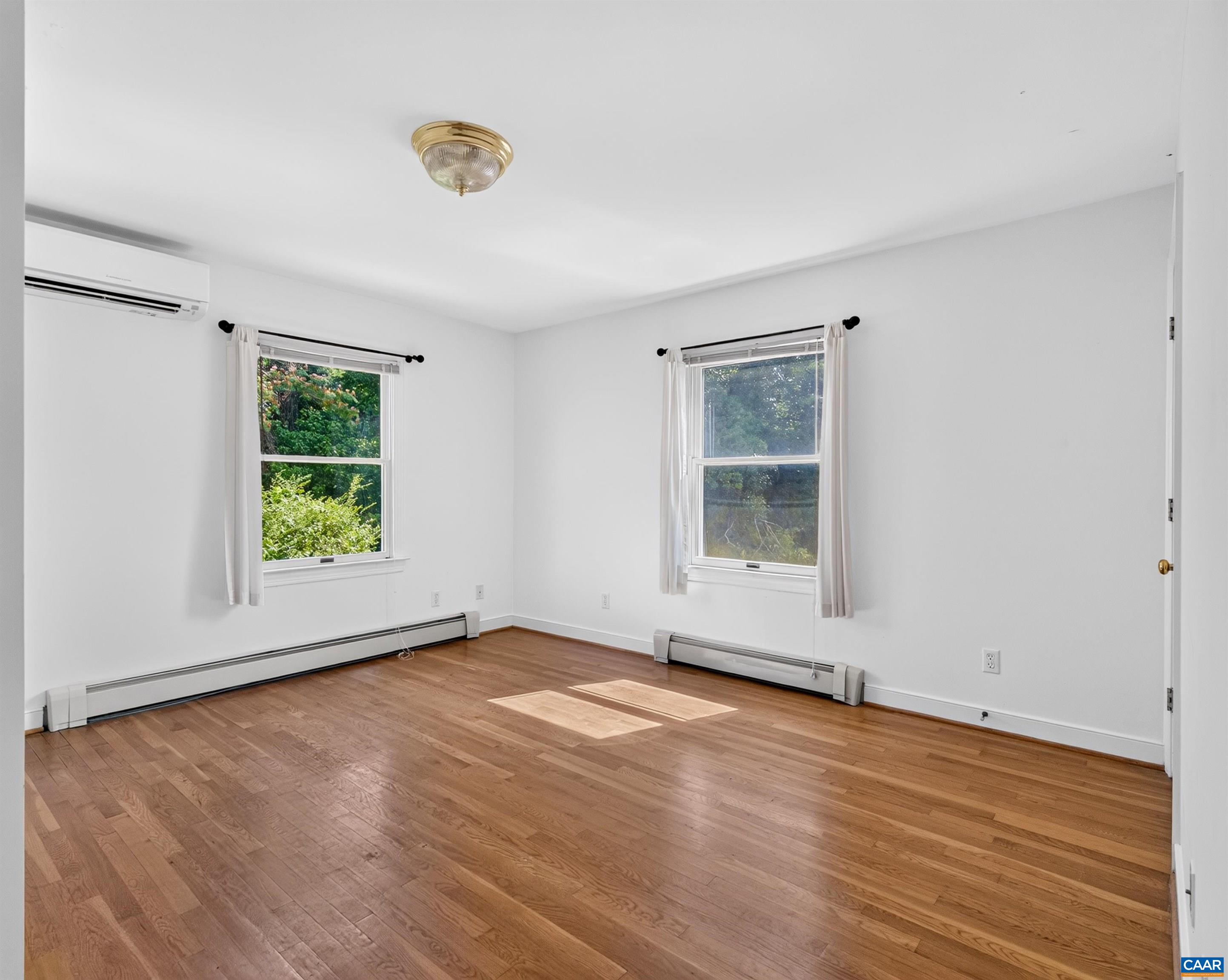 118 SUMMIT ST, CHARLOTTESVILLE, Virginia 22903, 3 Bedrooms Bedrooms, ,2 BathroomsBathrooms,Residential,118 SUMMIT ST,681169 MLS # 681169