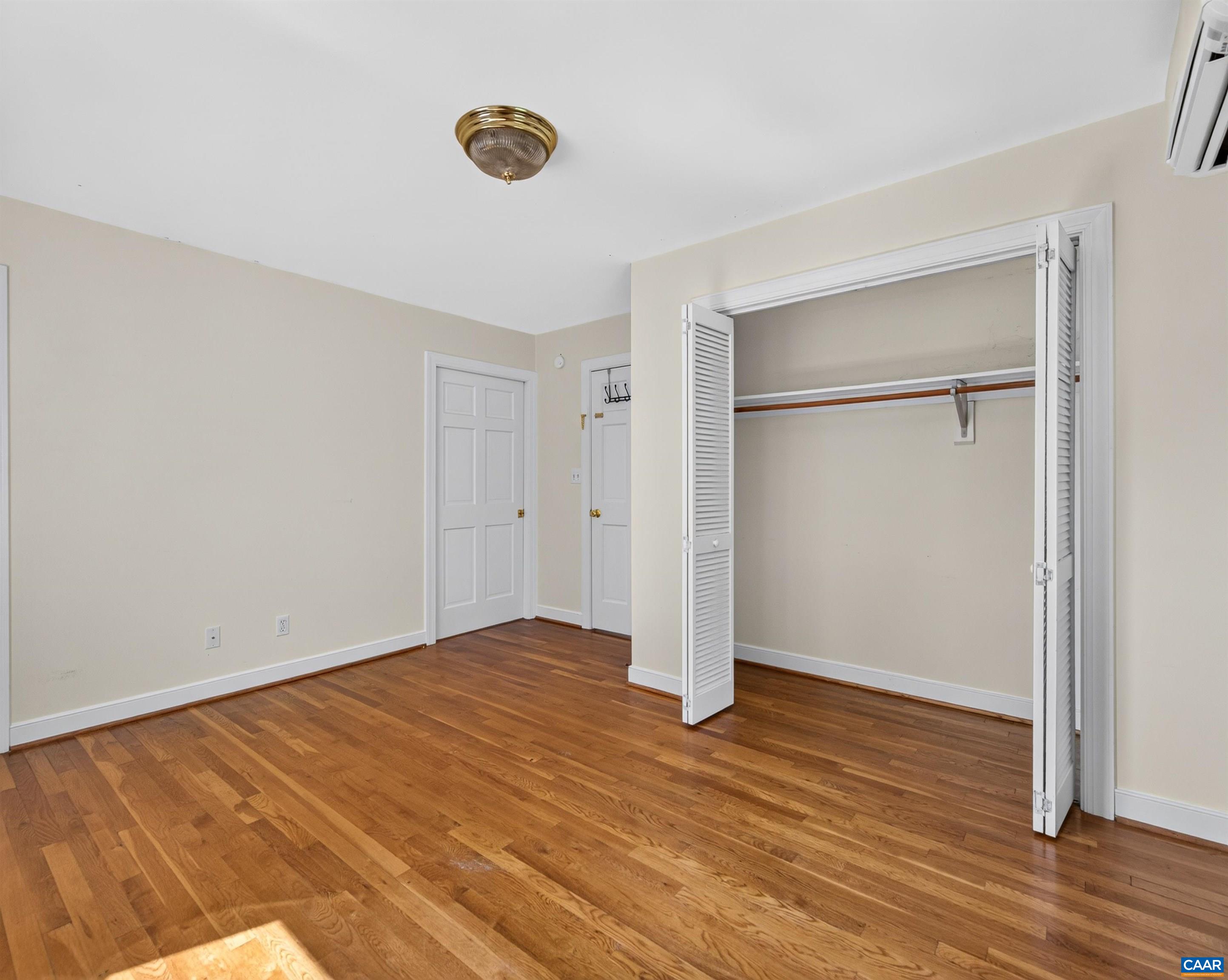 118 SUMMIT ST, CHARLOTTESVILLE, Virginia 22903, 3 Bedrooms Bedrooms, ,2 BathroomsBathrooms,Residential,118 SUMMIT ST,681169 MLS # 681169