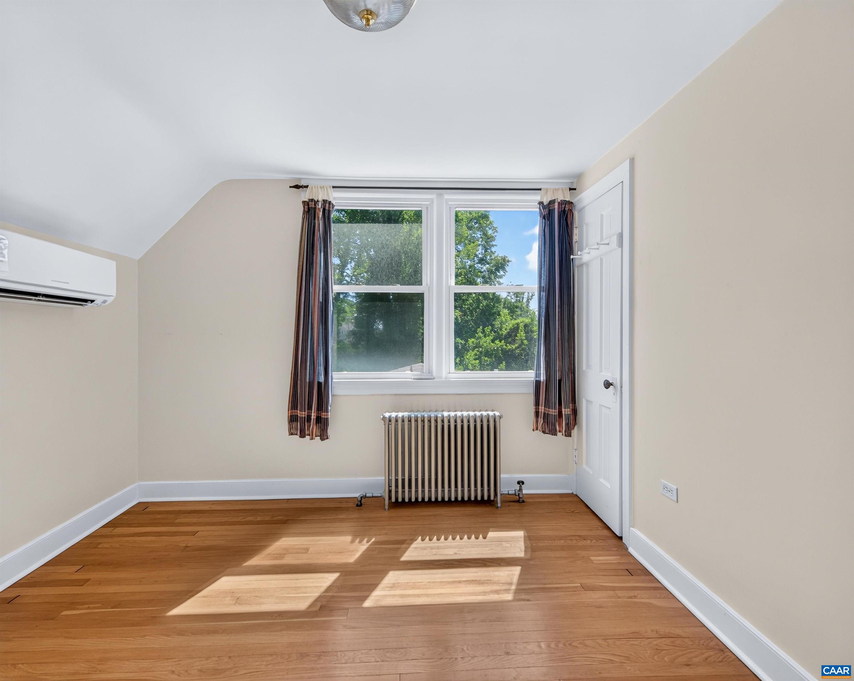 118 SUMMIT ST, CHARLOTTESVILLE, Virginia 22903, 3 Bedrooms Bedrooms, ,2 BathroomsBathrooms,Residential,118 SUMMIT ST,681169 MLS # 681169