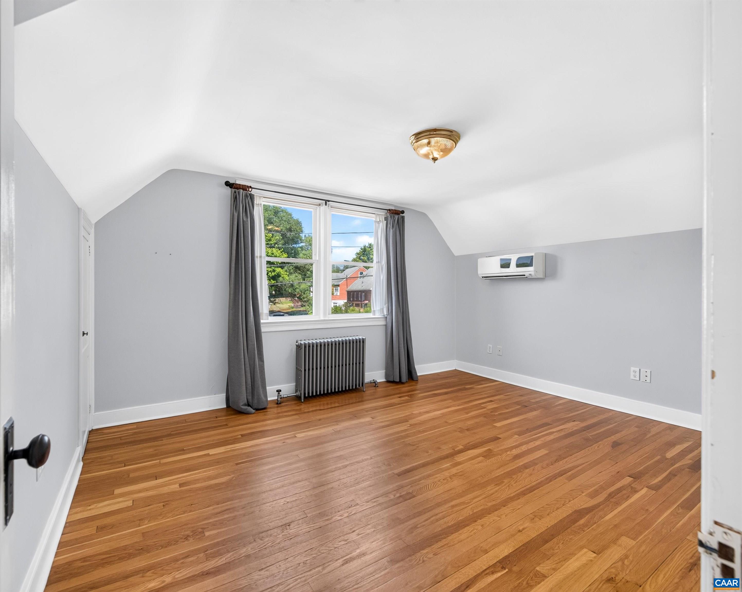 118 SUMMIT ST, CHARLOTTESVILLE, Virginia 22903, 3 Bedrooms Bedrooms, ,2 BathroomsBathrooms,Residential,118 SUMMIT ST,681169 MLS # 681169