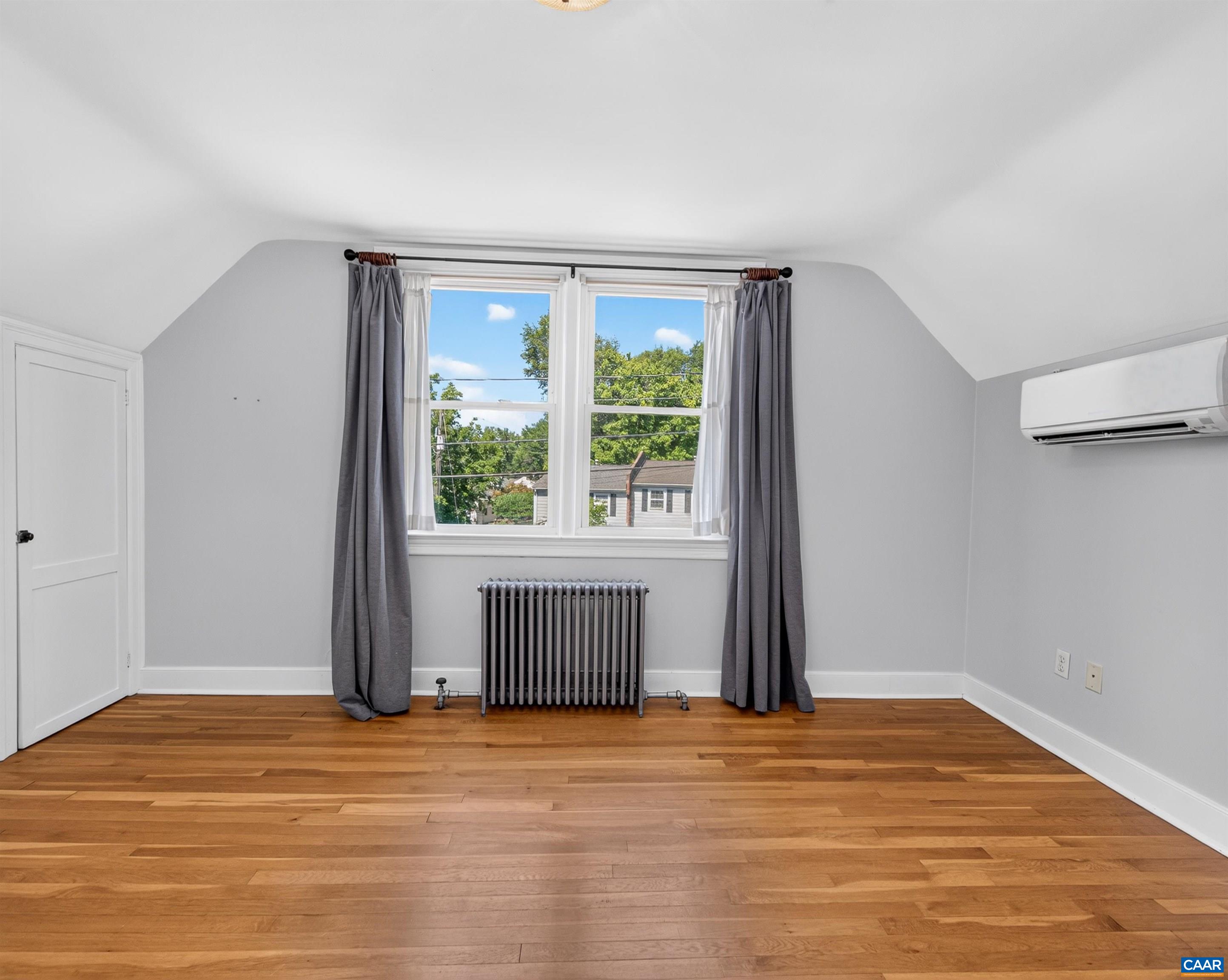 118 SUMMIT ST, CHARLOTTESVILLE, Virginia 22903, 3 Bedrooms Bedrooms, ,2 BathroomsBathrooms,Residential,118 SUMMIT ST,681169 MLS # 681169