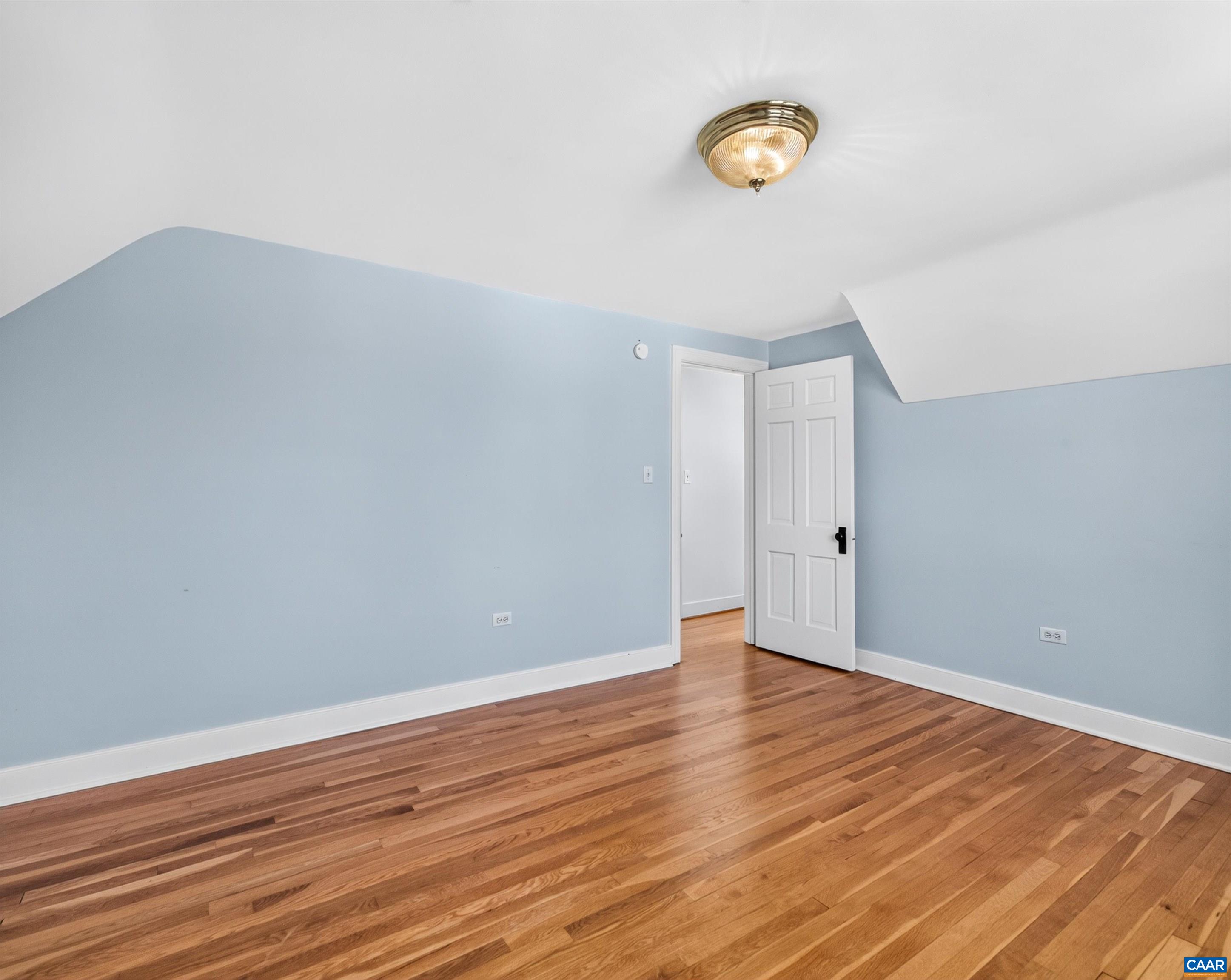 118 SUMMIT ST, CHARLOTTESVILLE, Virginia 22903, 3 Bedrooms Bedrooms, ,2 BathroomsBathrooms,Residential,118 SUMMIT ST,681169 MLS # 681169