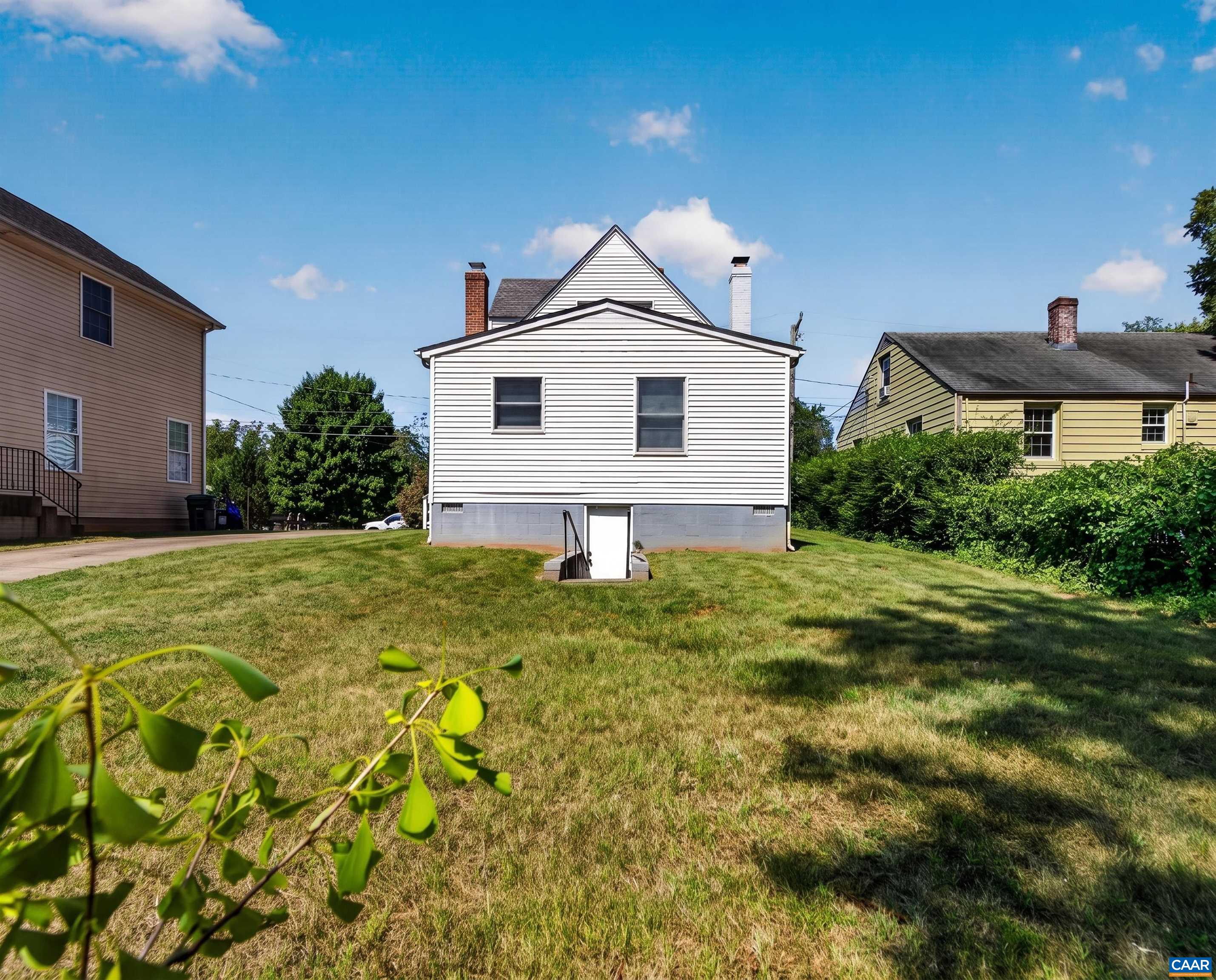 118 SUMMIT ST, CHARLOTTESVILLE, Virginia 22903, 3 Bedrooms Bedrooms, ,2 BathroomsBathrooms,Residential,118 SUMMIT ST,681169 MLS # 681169
