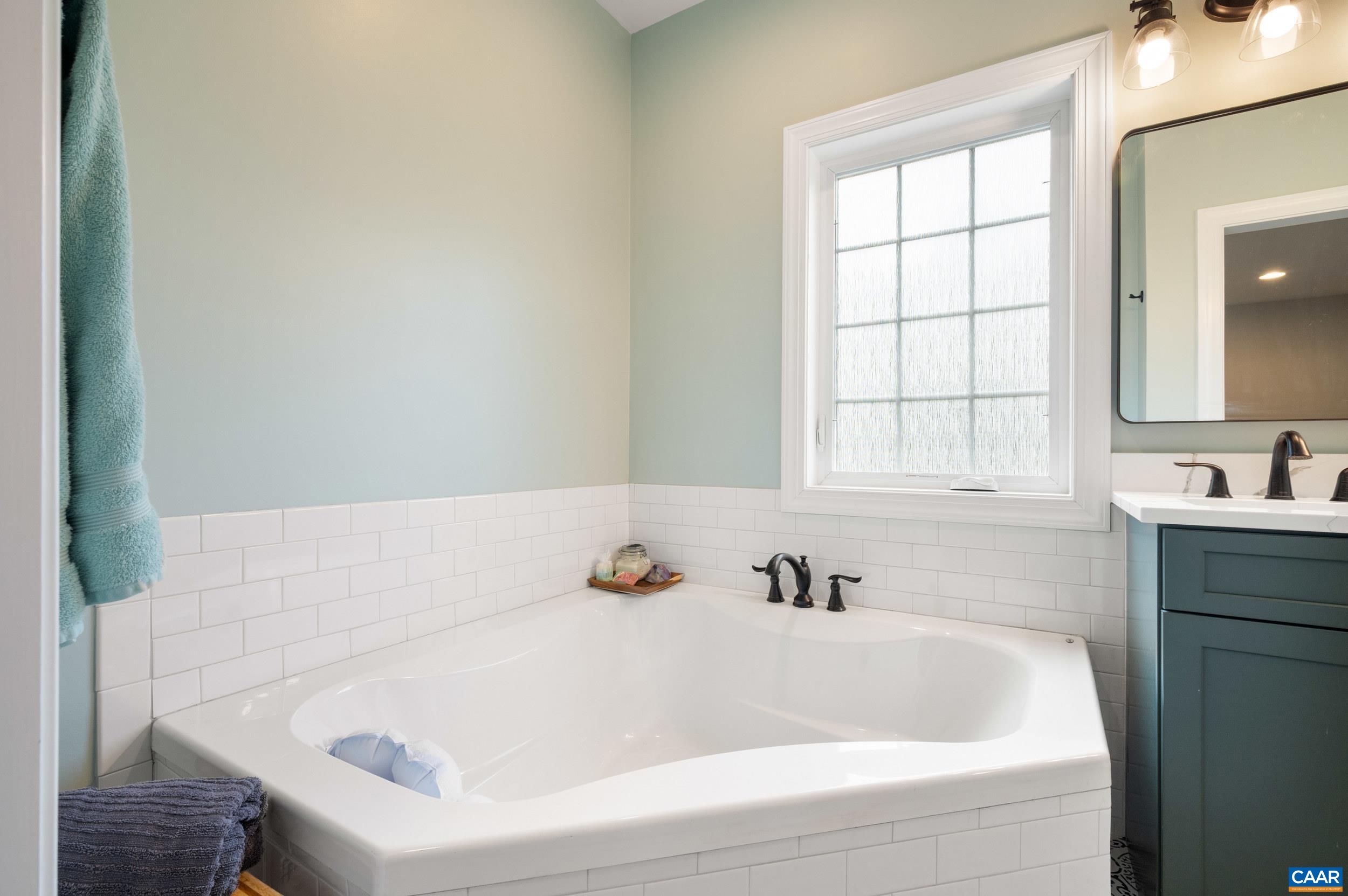 3230 POLECAT CREEK LN, SCOTTSVILLE, Virginia 24590, 3 Bedrooms Bedrooms, ,2 BathroomsBathrooms,Residential,3230 POLECAT CREEK LN,681194 MLS # 681194 3230 POLECAT CREEK LN, SCOTTSVILLE, Virginia 24590, 3 Bedrooms Bedrooms, ,2 BathroomsBathrooms,Residential,3230 POLECAT CREEK LN,681194 MLS # 681194
