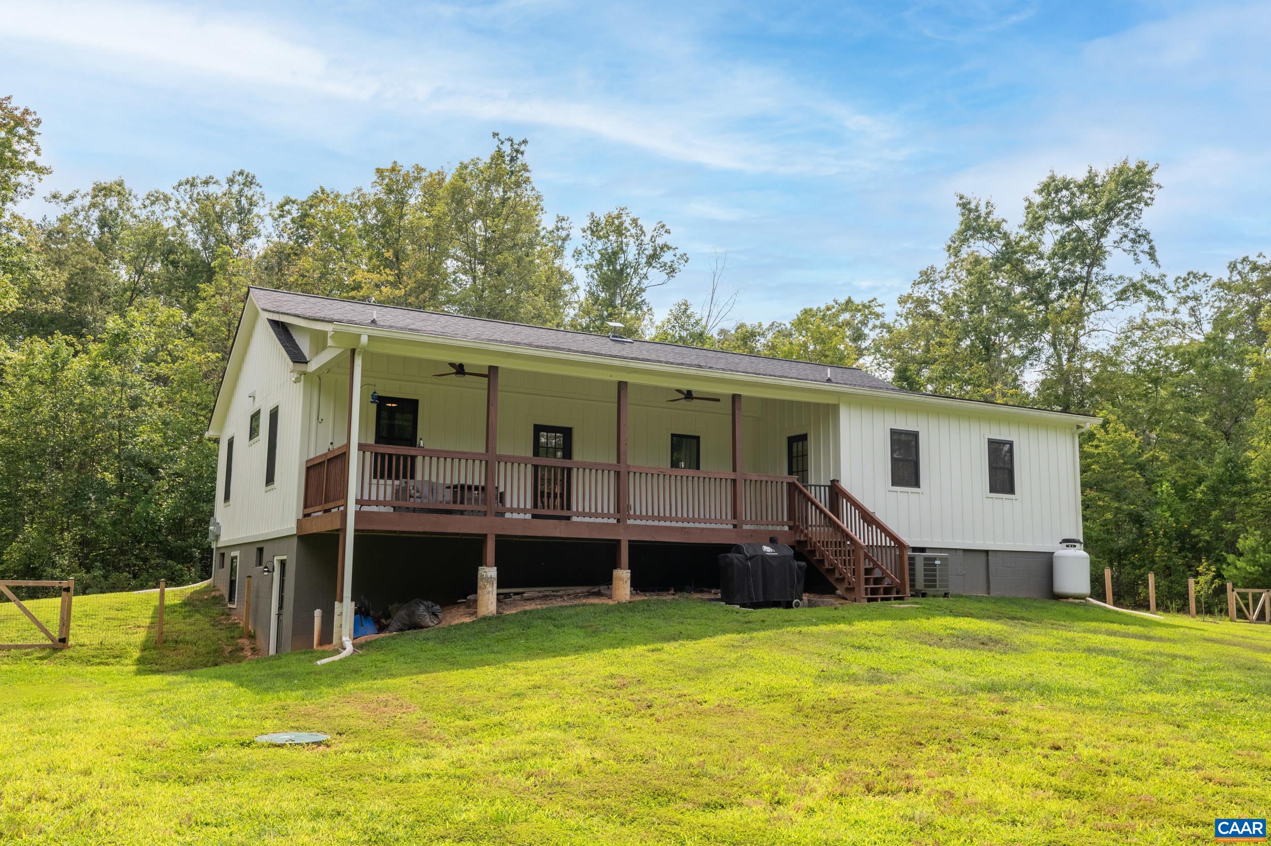 3230 POLECAT CREEK LN, SCOTTSVILLE, Virginia 24590, 3 Bedrooms Bedrooms, ,2 BathroomsBathrooms,Residential,3230 POLECAT CREEK LN,681194 MLS # 681194 3230 POLECAT CREEK LN, SCOTTSVILLE, Virginia 24590, 3 Bedrooms Bedrooms, ,2 BathroomsBathrooms,Residential,3230 POLECAT CREEK LN,681194 MLS # 681194