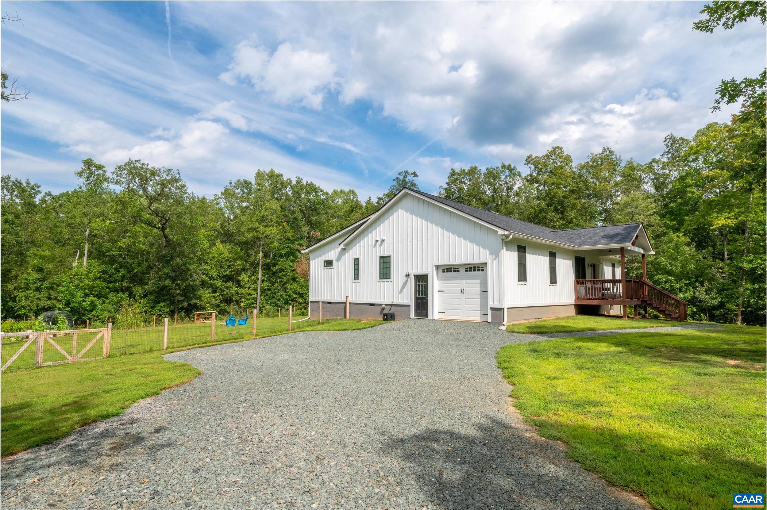 3230 POLECAT CREEK LN, SCOTTSVILLE, Virginia 24590, 3 Bedrooms Bedrooms, ,2 BathroomsBathrooms,Residential,3230 POLECAT CREEK LN,681194 MLS # 681194 3230 POLECAT CREEK LN, SCOTTSVILLE, Virginia 24590, 3 Bedrooms Bedrooms, ,2 BathroomsBathrooms,Residential,3230 POLECAT CREEK LN,681194 MLS # 681194