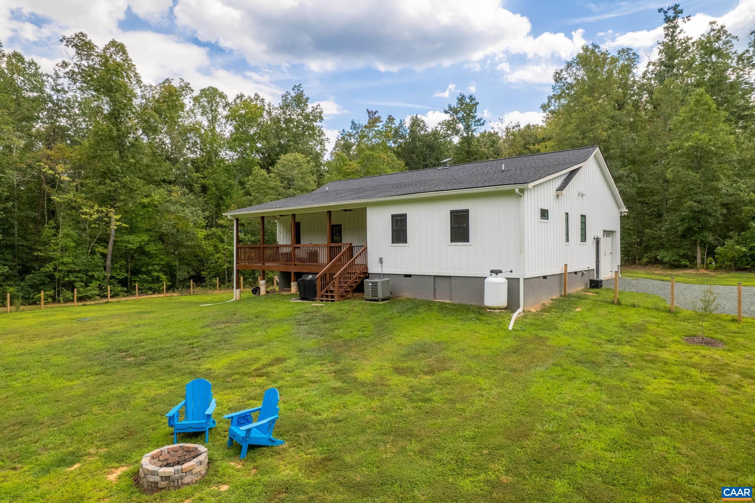 3230 POLECAT CREEK LN, SCOTTSVILLE, Virginia 24590, 3 Bedrooms Bedrooms, ,2 BathroomsBathrooms,Residential,3230 POLECAT CREEK LN,681194 MLS # 681194 3230 POLECAT CREEK LN, SCOTTSVILLE, Virginia 24590, 3 Bedrooms Bedrooms, ,2 BathroomsBathrooms,Residential,3230 POLECAT CREEK LN,681194 MLS # 681194