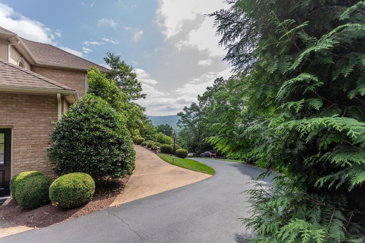 144 STEEPLECHASE DR, PENN LAIRD, Virginia 22846, 4 Bedrooms Bedrooms, ,4 BathroomsBathrooms,Residential,144 STEEPLECHASE DR,681231 MLS # 681231 144 STEEPLECHASE DR, PENN LAIRD, Virginia 22846, 4 Bedrooms Bedrooms, ,4 BathroomsBathrooms,Residential,144 STEEPLECHASE DR,681231 MLS # 681231