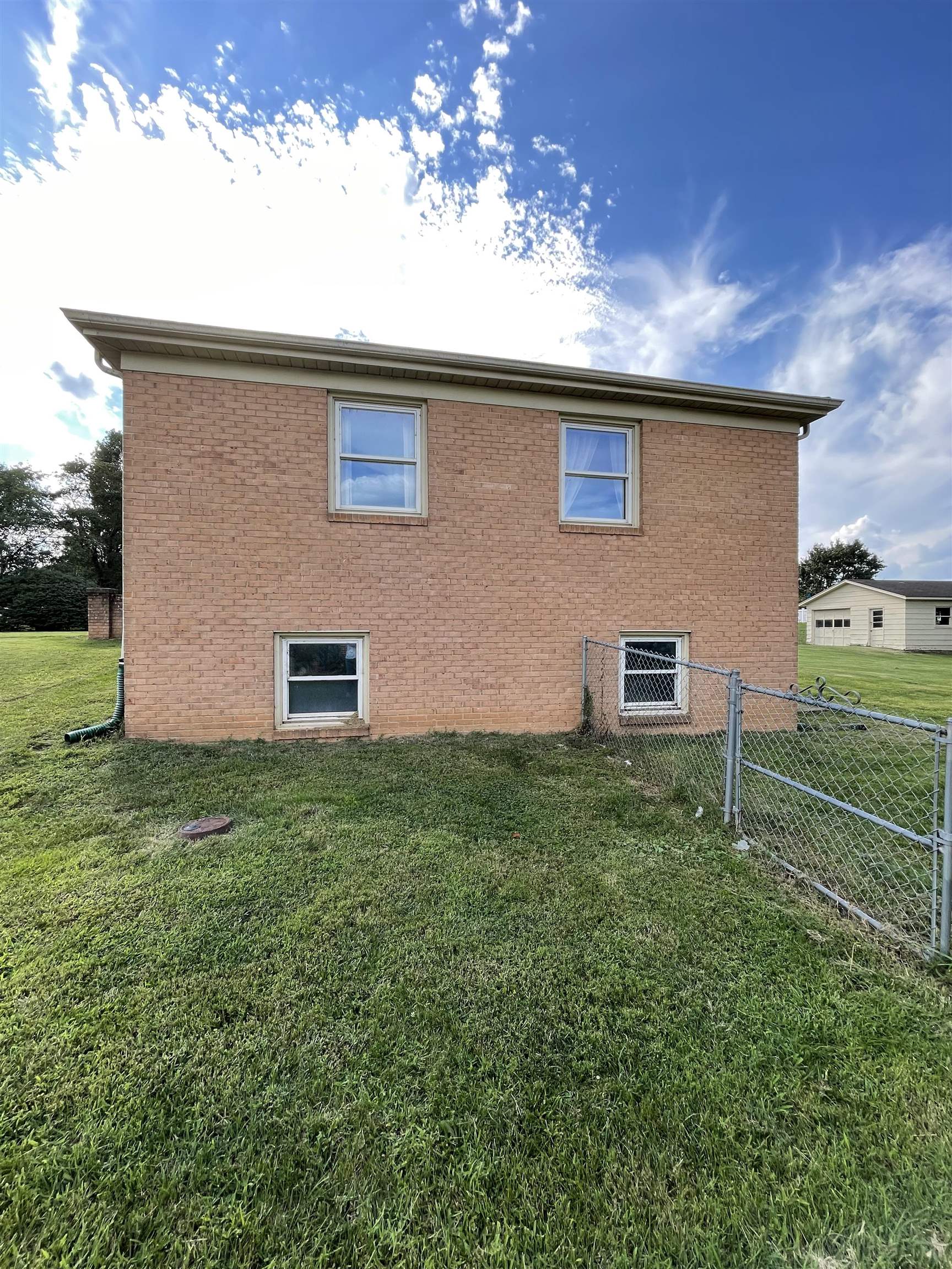 3660 RAWLEY PIKE, ROCKINGHAM, Virginia 22801, 3 Bedrooms Bedrooms, ,2 BathroomsBathrooms,Residential,3660 RAWLEY PIKE,681233 MLS # 681233 3660 RAWLEY PIKE, ROCKINGHAM, Virginia 22801, 3 Bedrooms Bedrooms, ,2 BathroomsBathrooms,Residential,3660 RAWLEY PIKE,681233 MLS # 681233