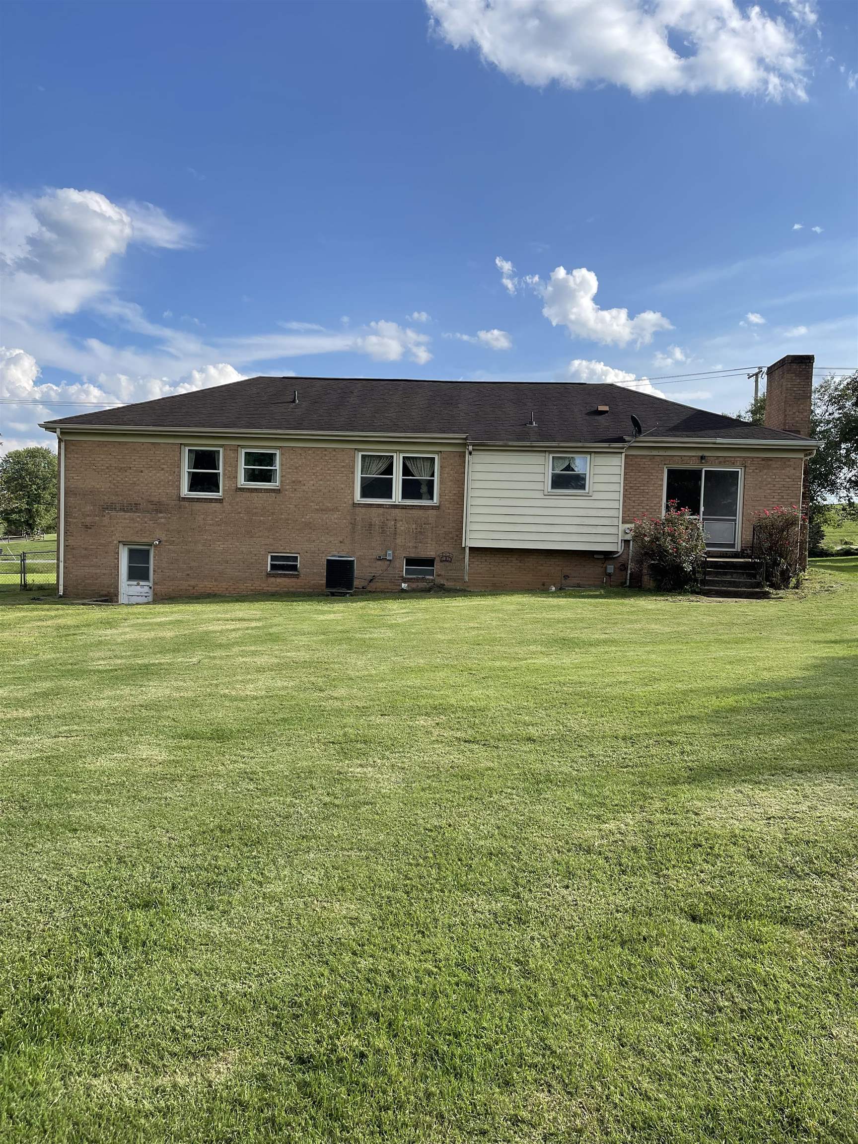 3660 RAWLEY PIKE, ROCKINGHAM, Virginia 22801, 3 Bedrooms Bedrooms, ,2 BathroomsBathrooms,Residential,3660 RAWLEY PIKE,681233 MLS # 681233 3660 RAWLEY PIKE, ROCKINGHAM, Virginia 22801, 3 Bedrooms Bedrooms, ,2 BathroomsBathrooms,Residential,3660 RAWLEY PIKE,681233 MLS # 681233